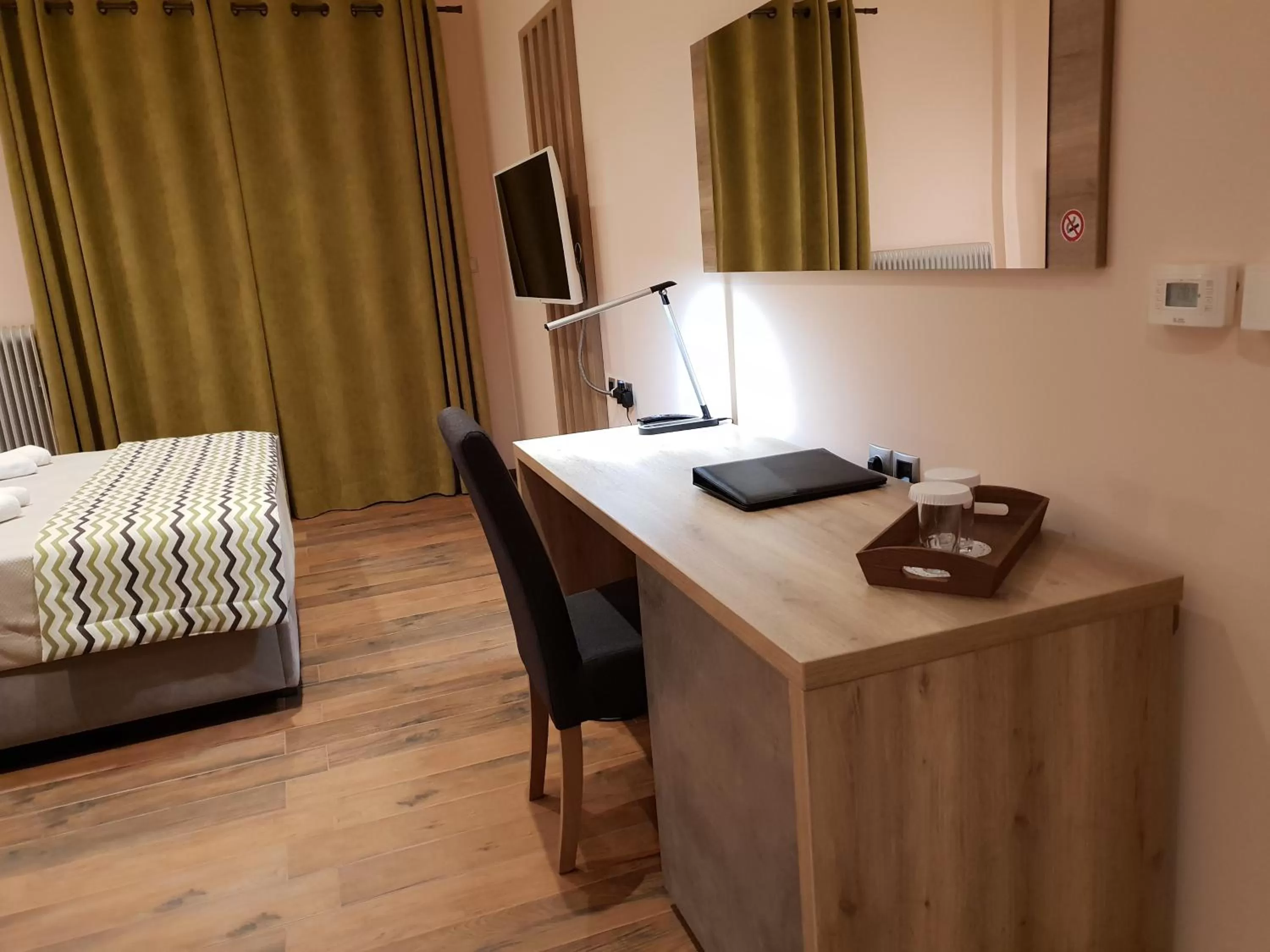 Photo of the whole room, Bed in Mondeus Inn Luxury