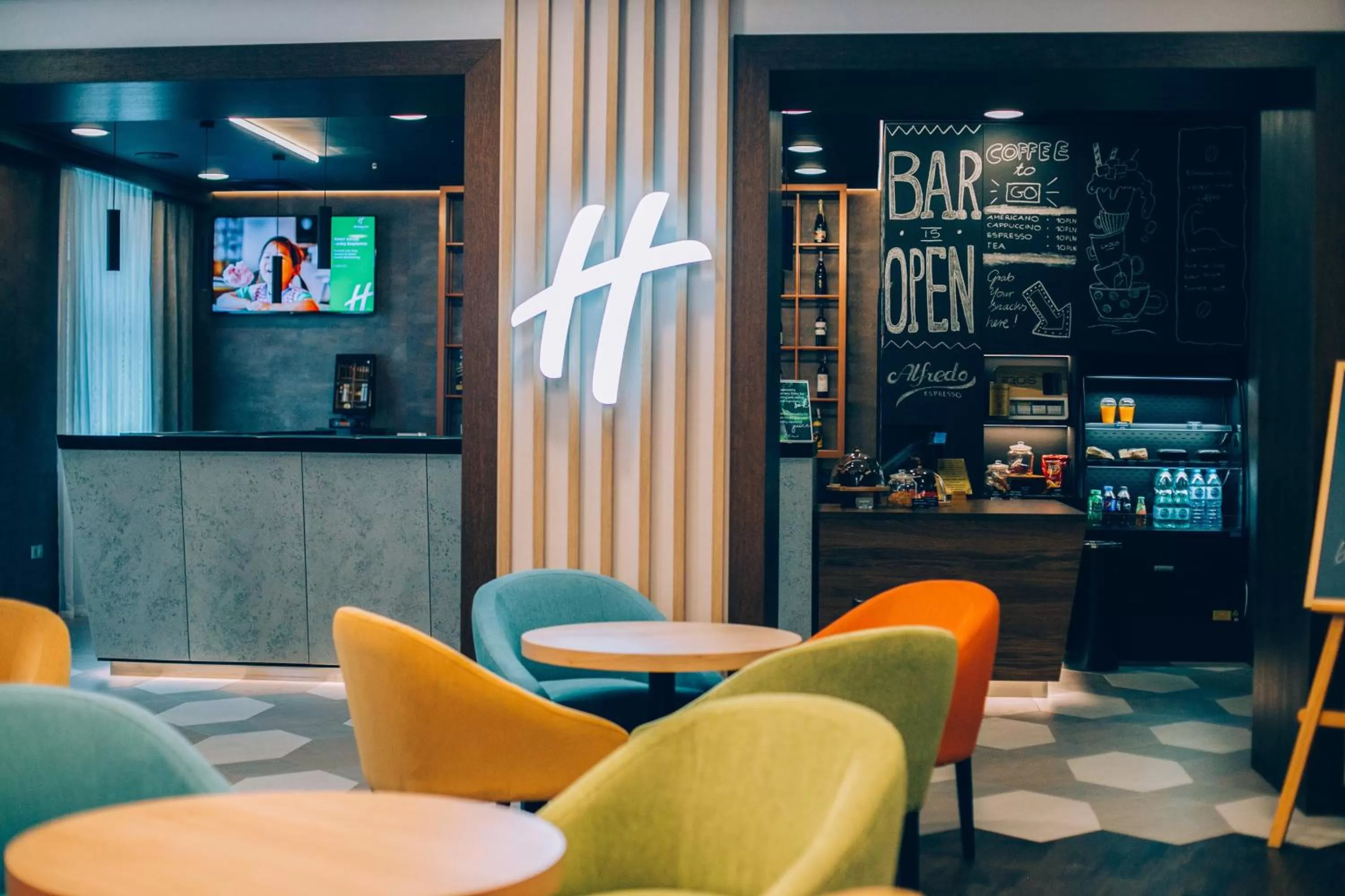 Lounge or bar in Holiday Inn Krakow City Centre by IHG