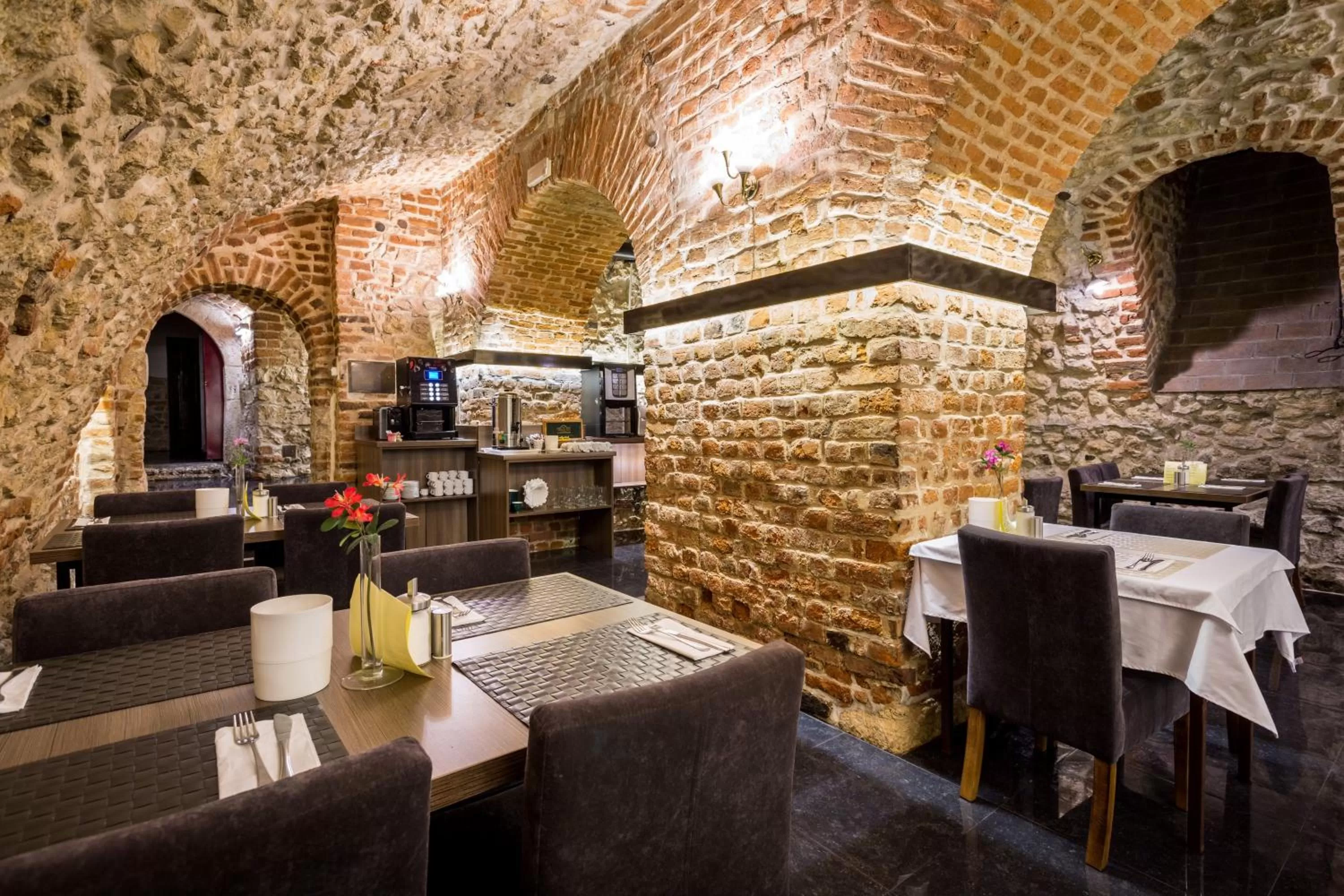 Buffet breakfast in Hotel Elektor Premium