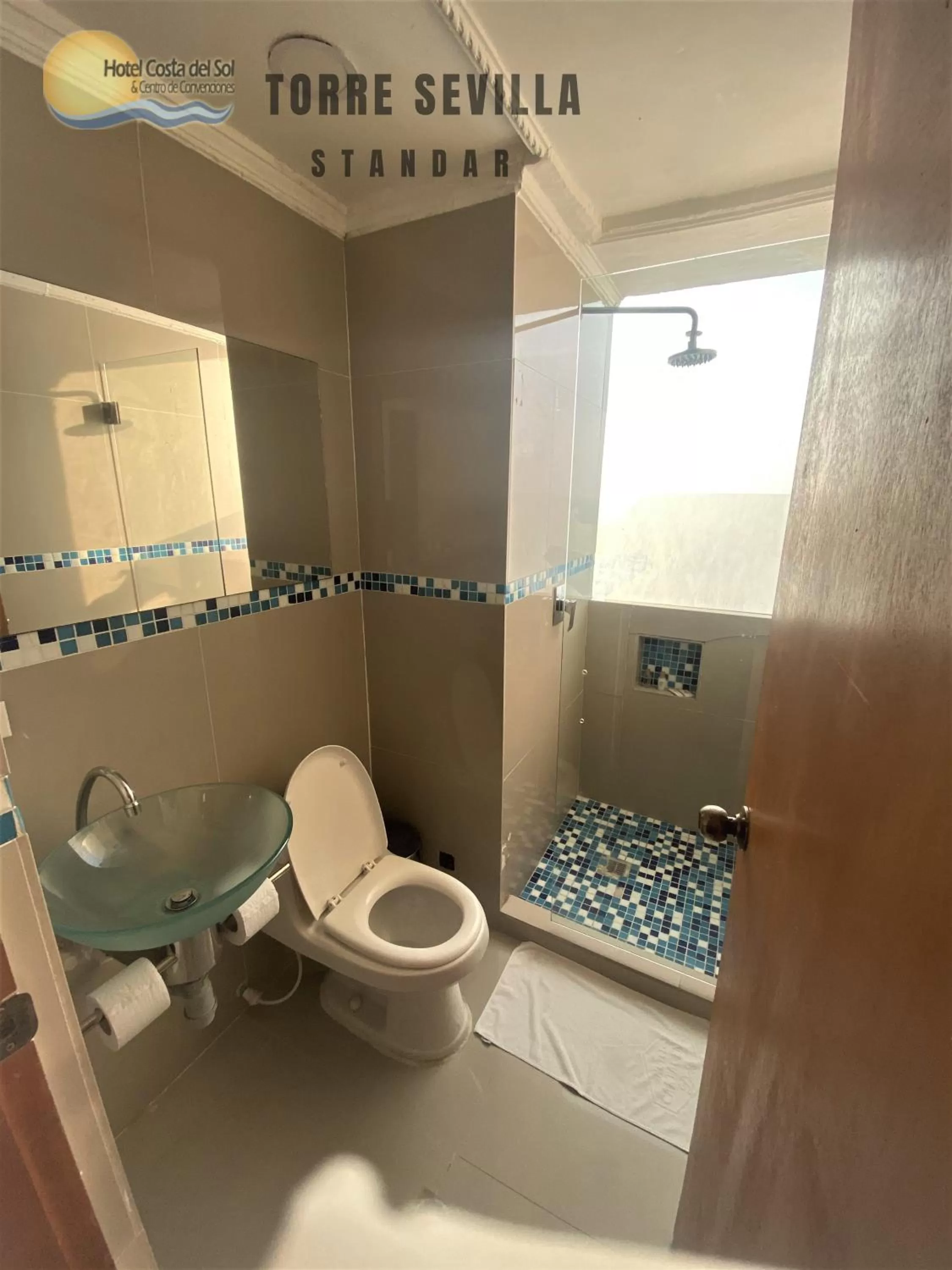 Shower in Hotel Costa del Sol