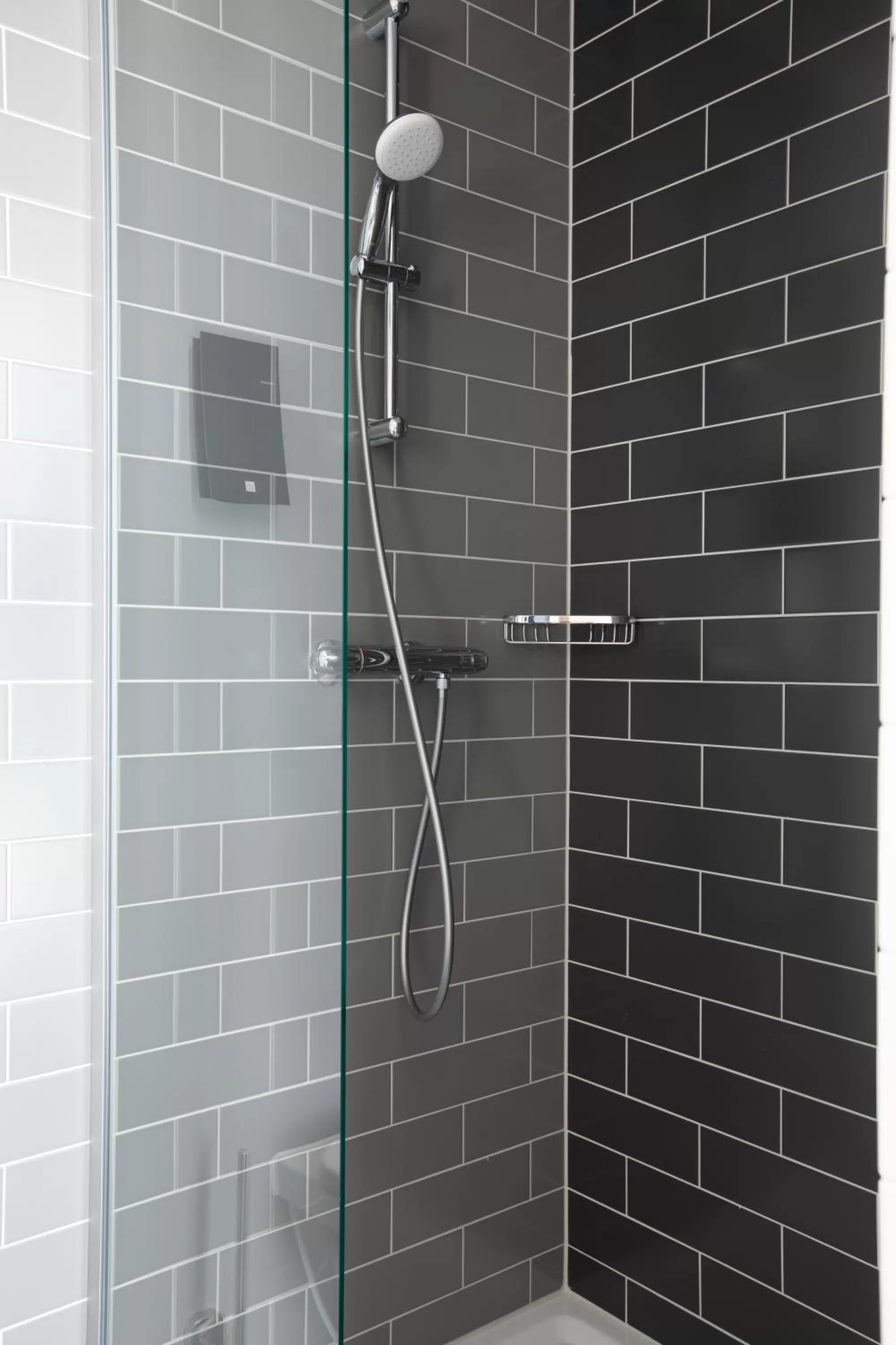 Shower in Holiday Inn Express Amsterdam - North Riverside by IHG