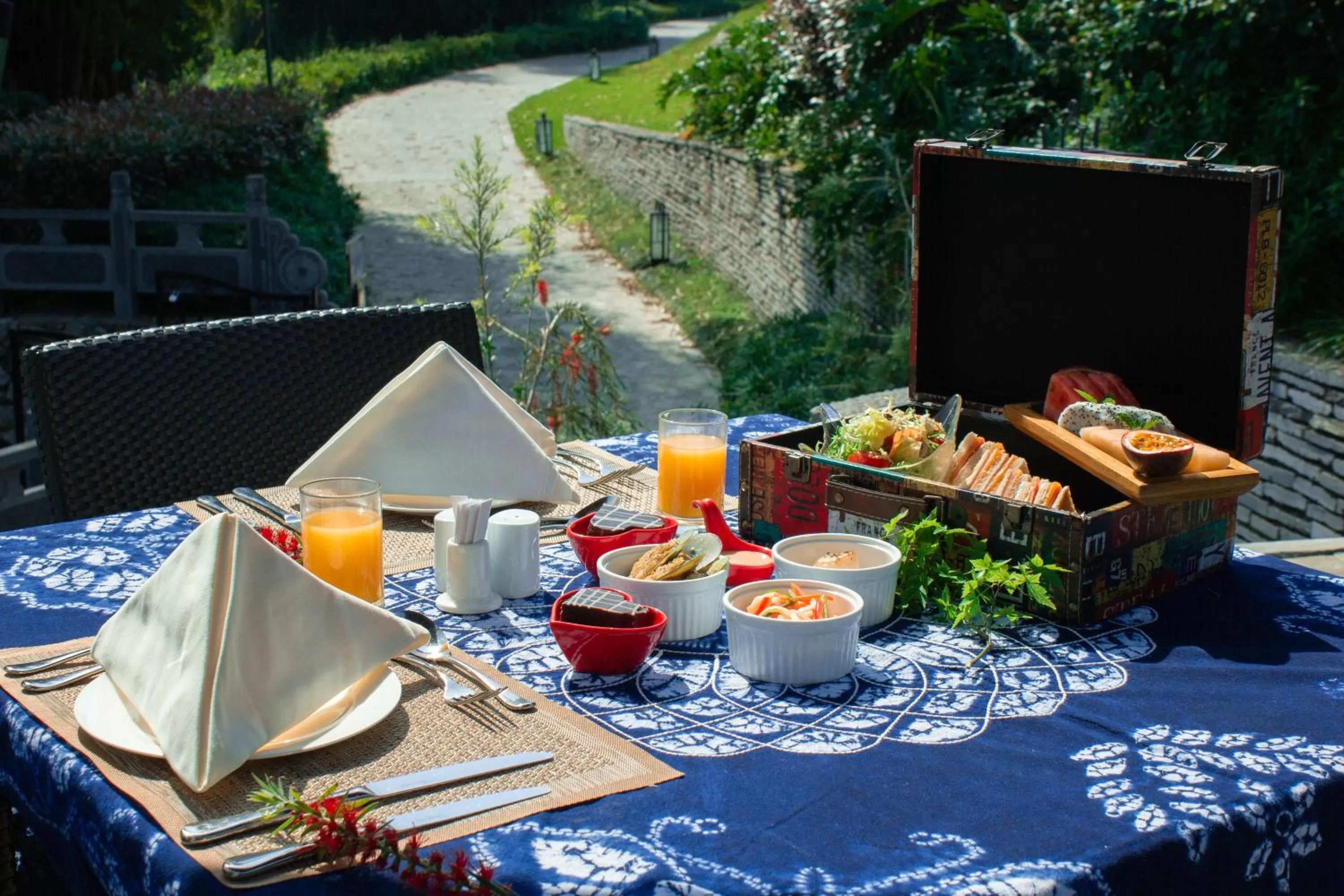 Food and drinks in Banyan Tree Yangshuo