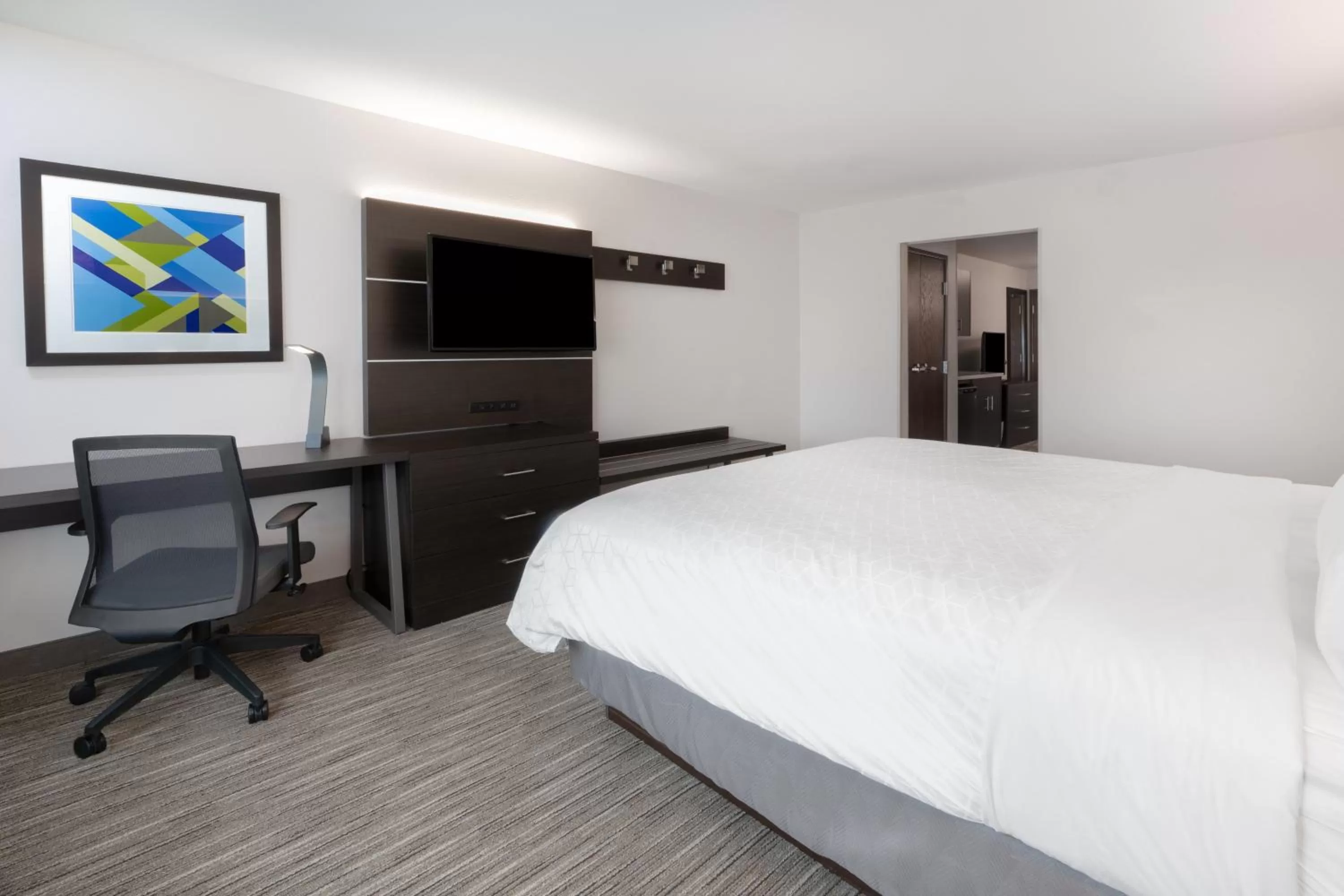 Photo of the whole room, Bed in Holiday Inn Express & Suites Trinidad by IHG