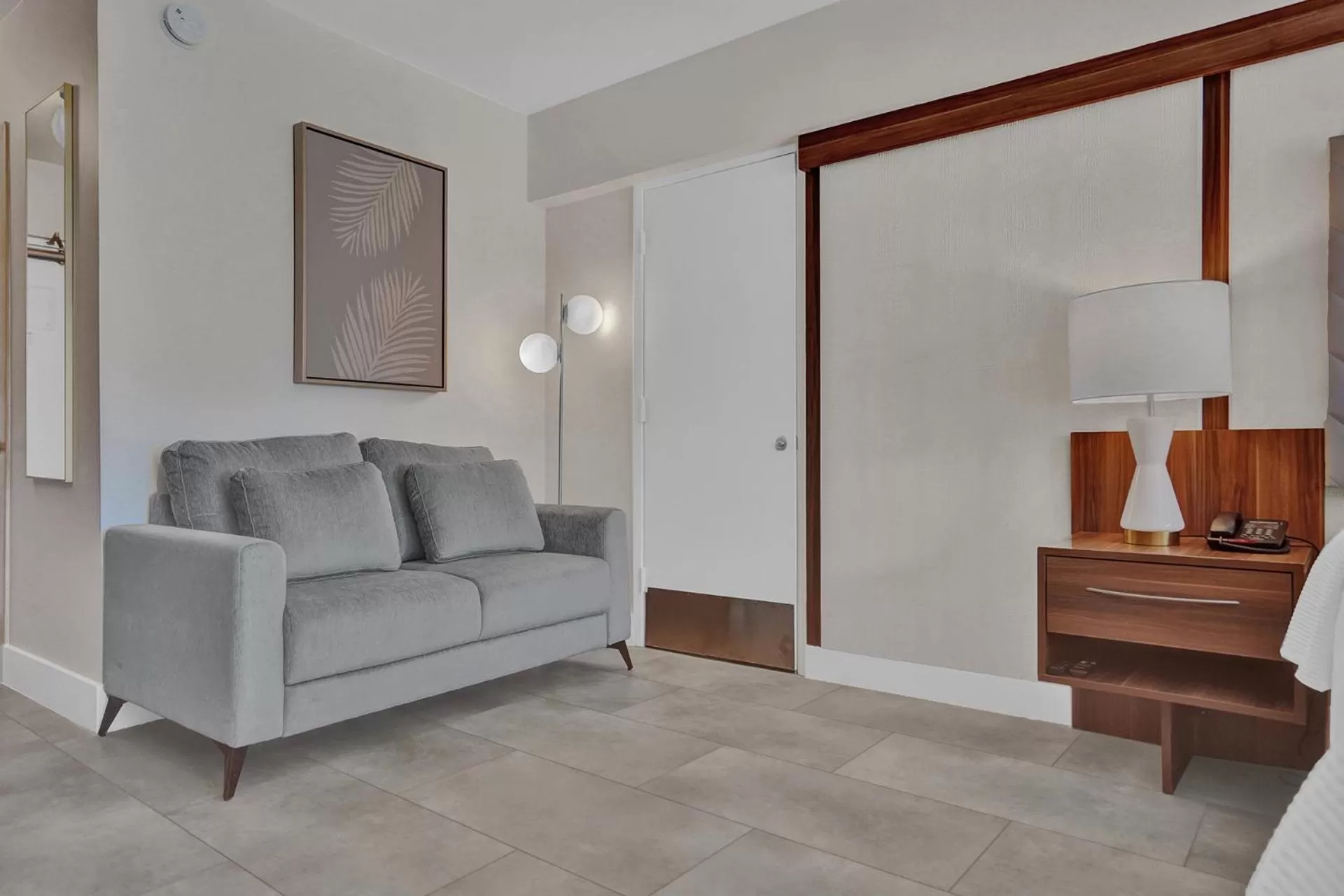 Seating area in The Garden Hotel & Resort