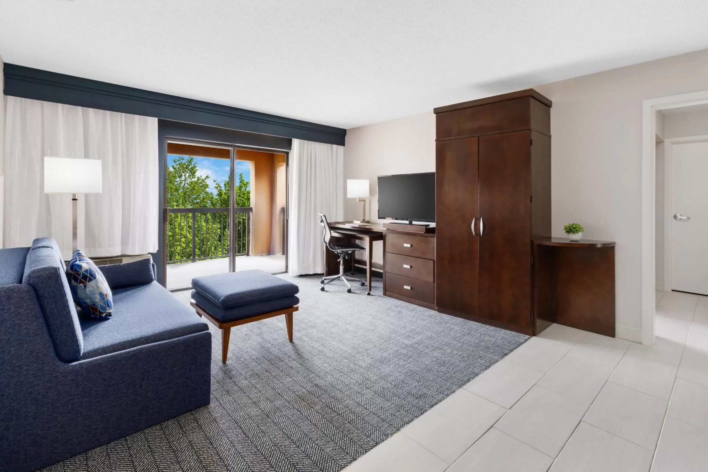 Photo of the whole room in Courtyard Manchester-Boston Regional Airport