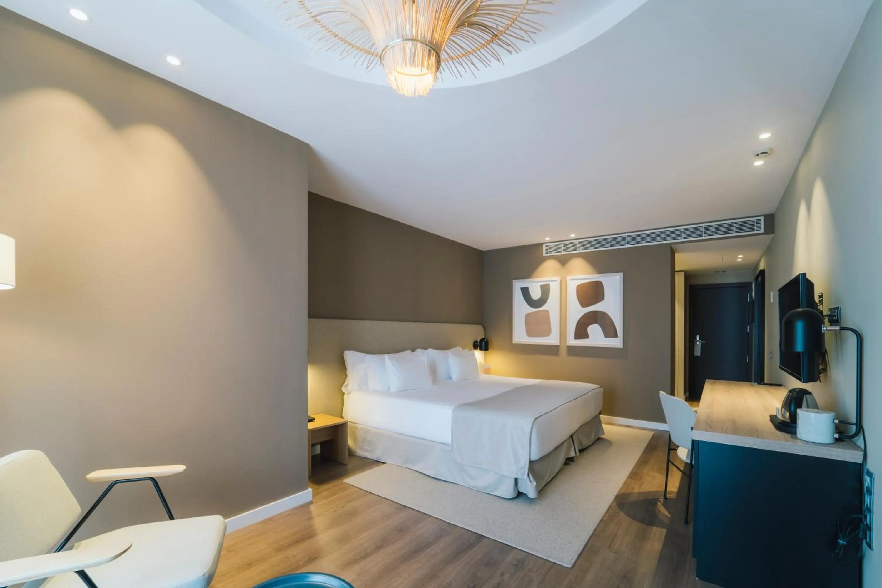 Bedroom, Bed in Barceló Oviedo Cervantes