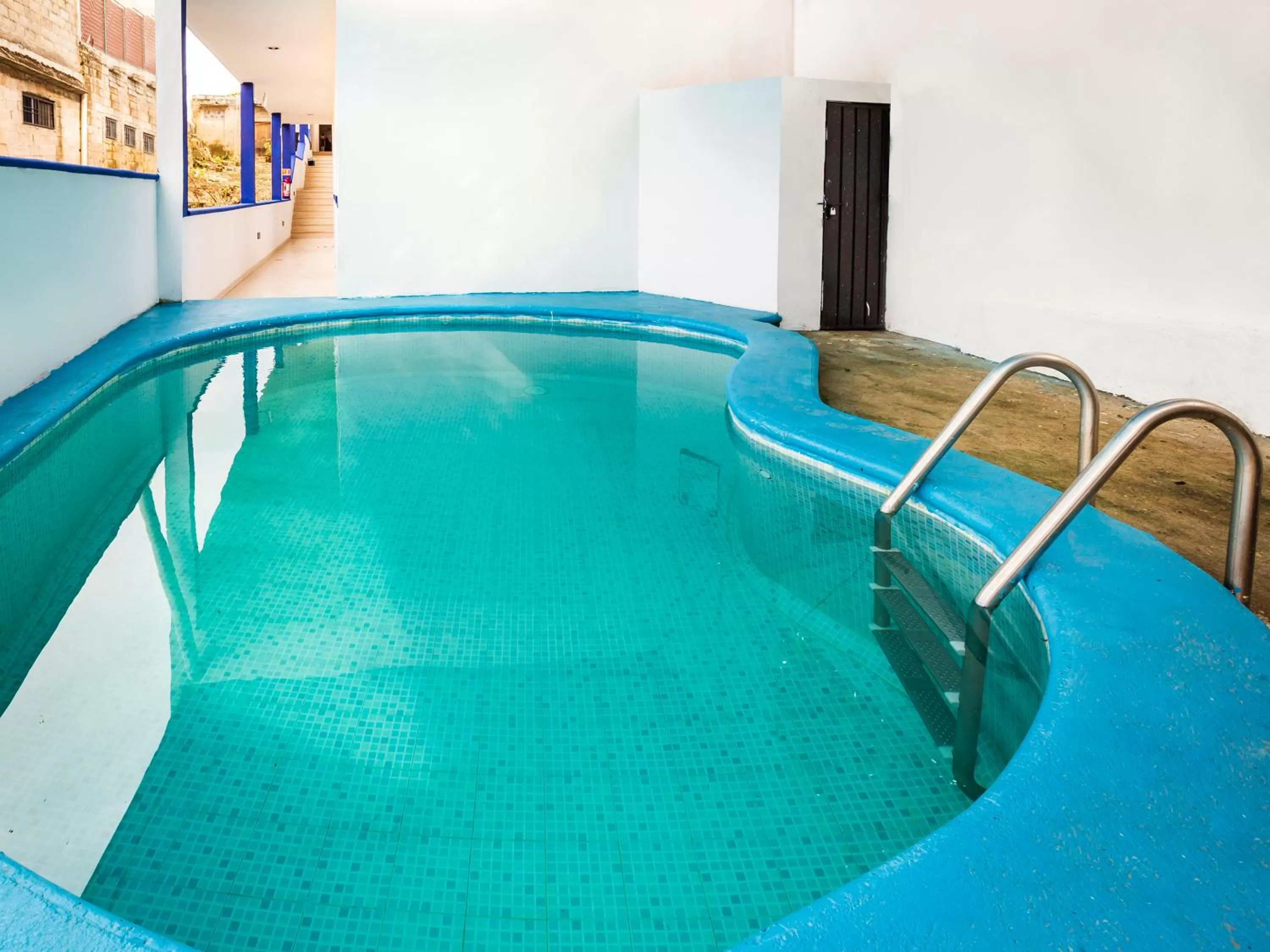 Swimming Pool in Hotel Zazil-Naj