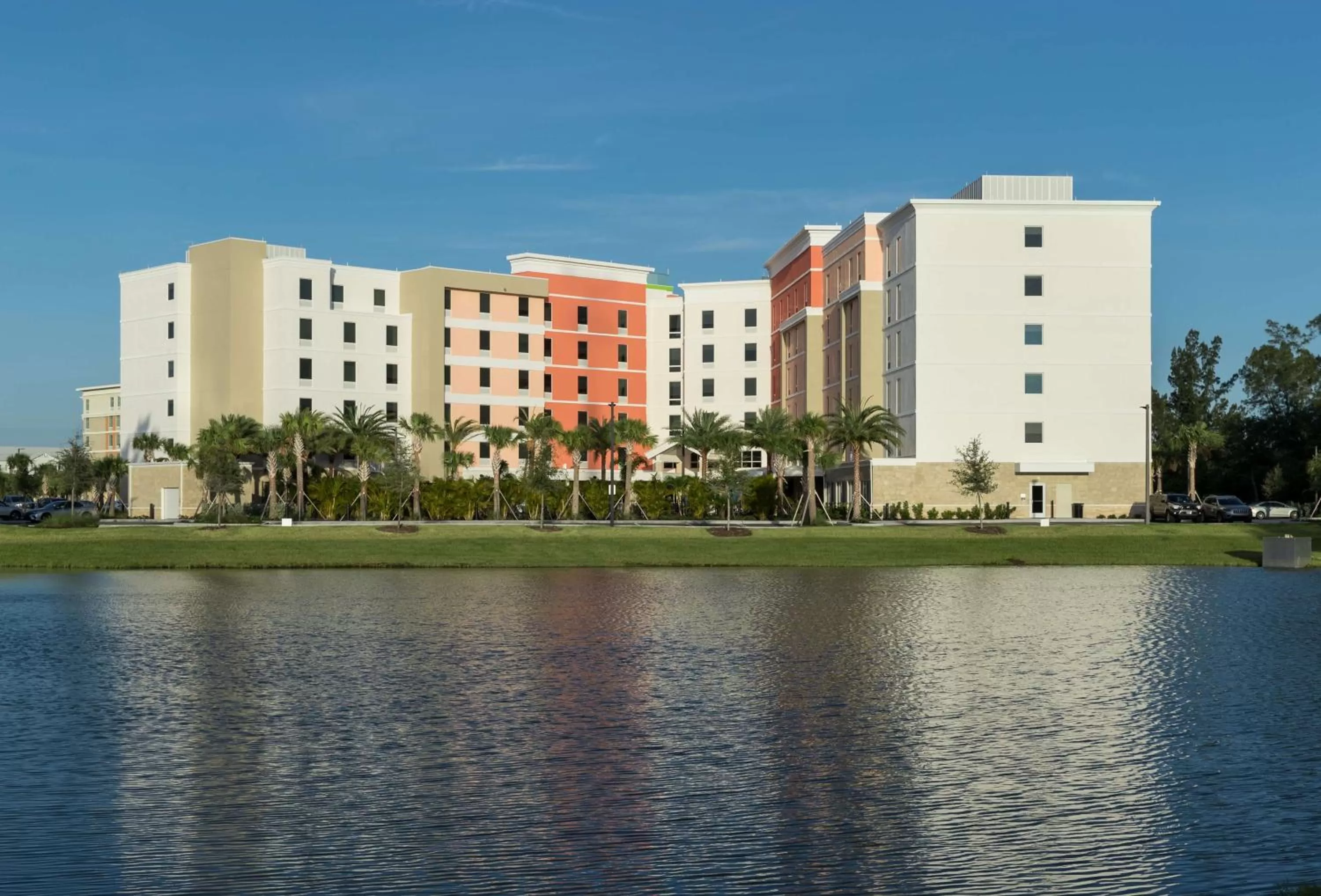 Property building in Home2 Suites By Hilton Cape Canaveral Cruise Port