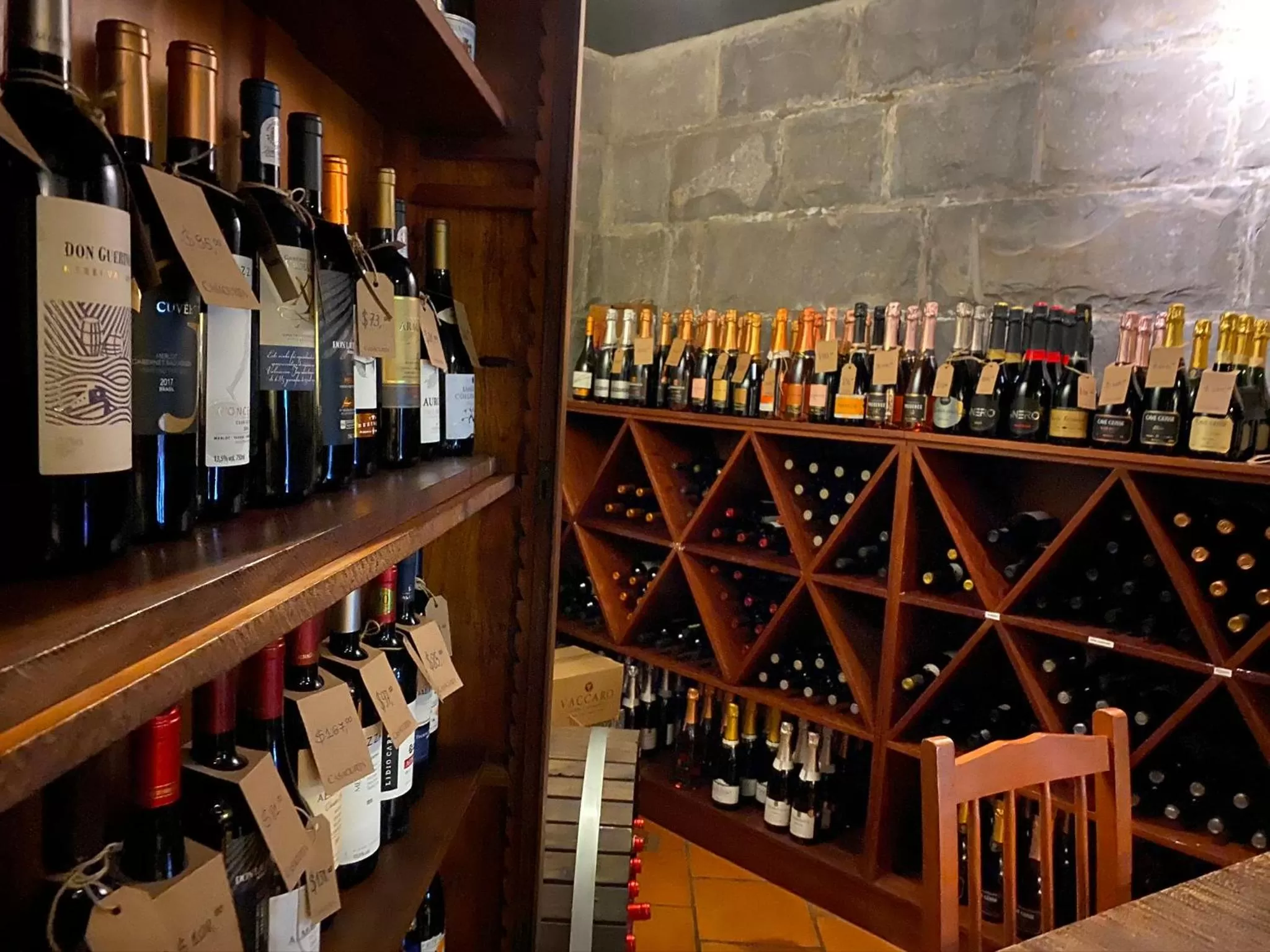 On-site shops in Hotel Casacurta