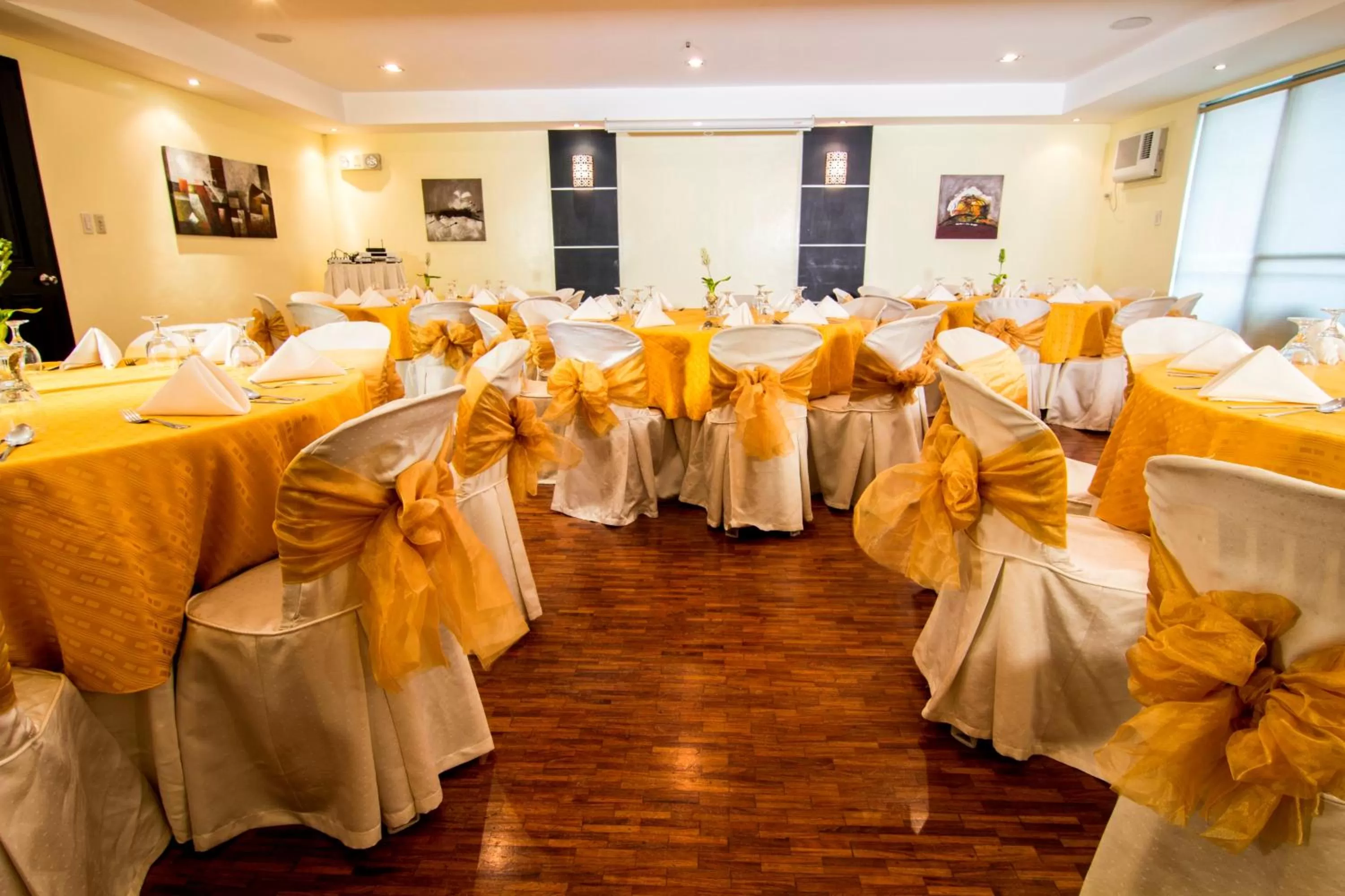 Business facilities in Copacabana Apartment Hotel