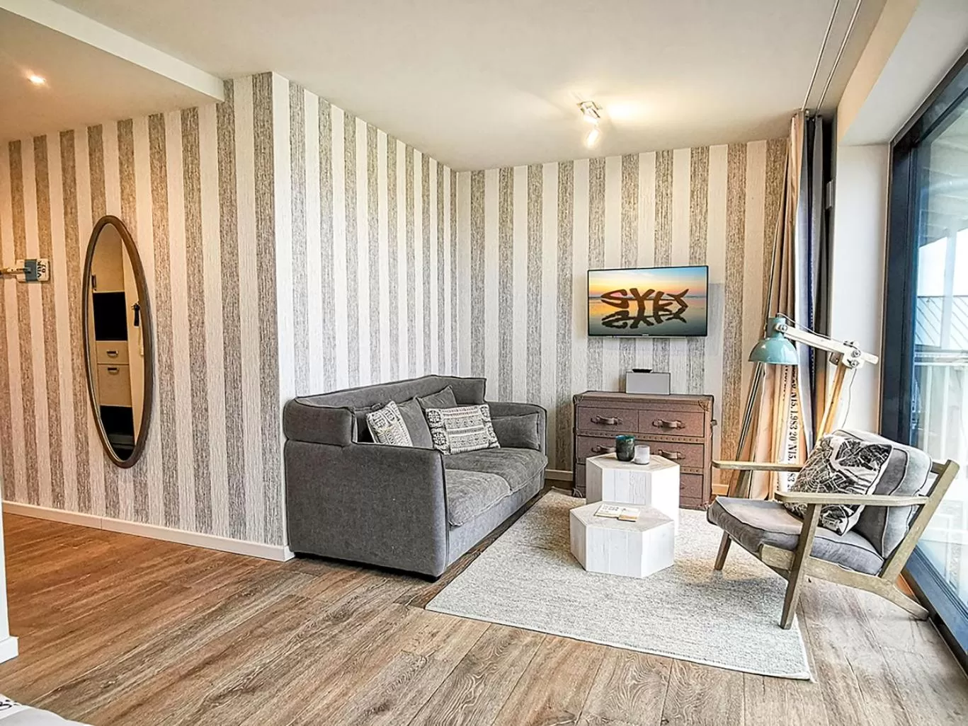 Living room in Easy Living