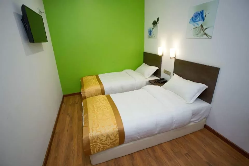 Superior Twin Room in Hotel O G Home Hotel, Kota Bharu, Kelantan.