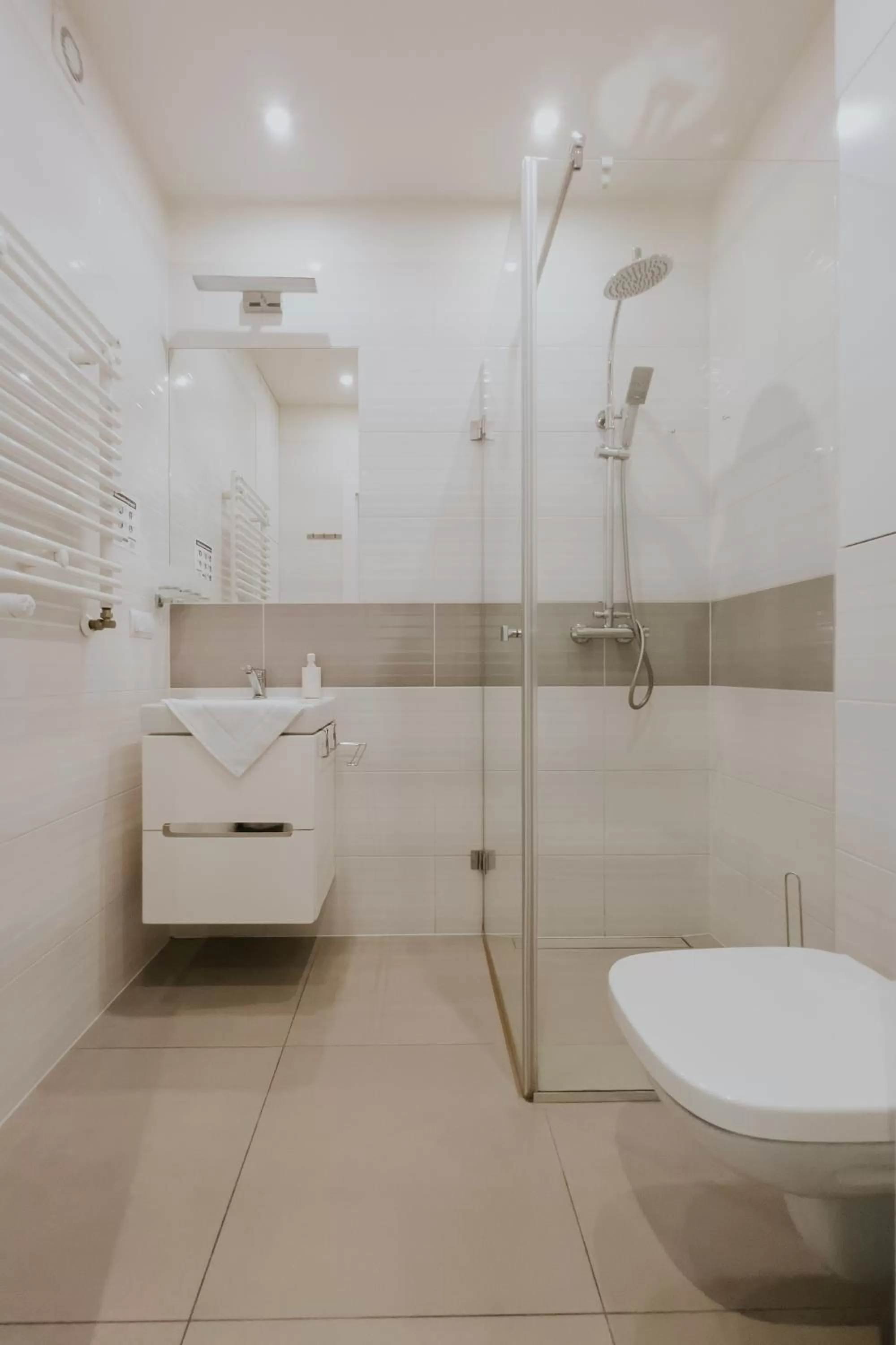 Shower in Aura Medical SPA Nałęczów