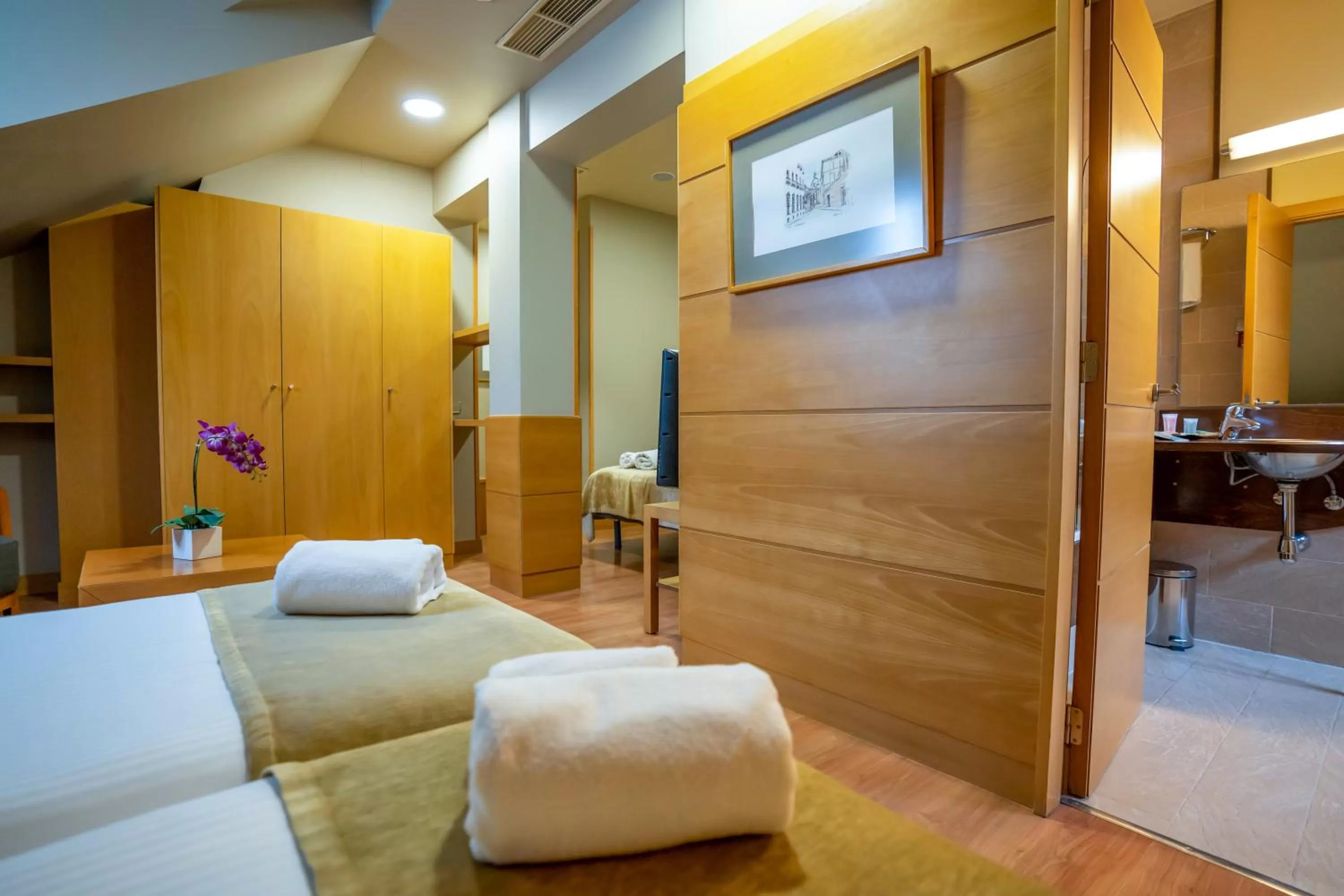 wardrobe in Victoria 4 Puerta del Sol