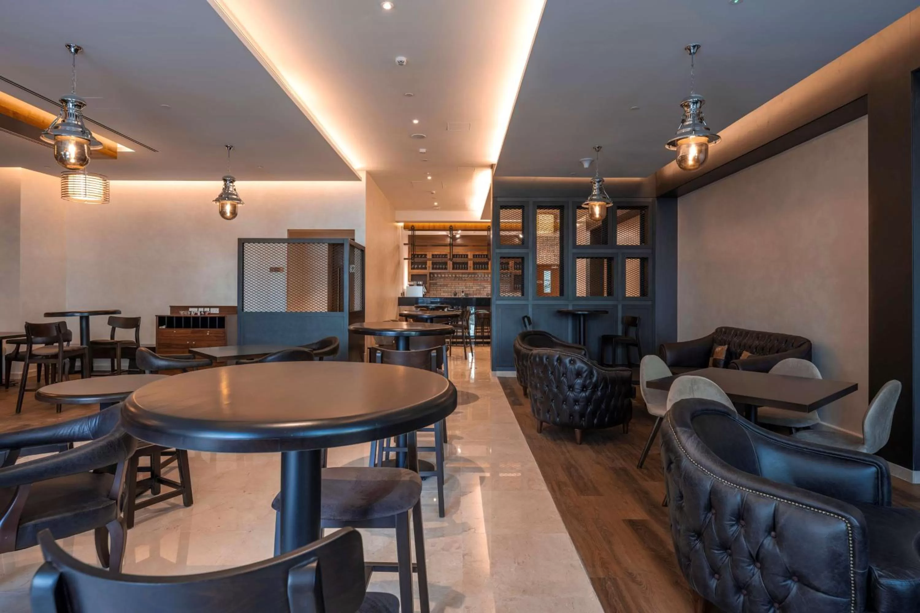 Restaurant/places to eat in Radisson Resort Ras Al Khaimah Marjan Island