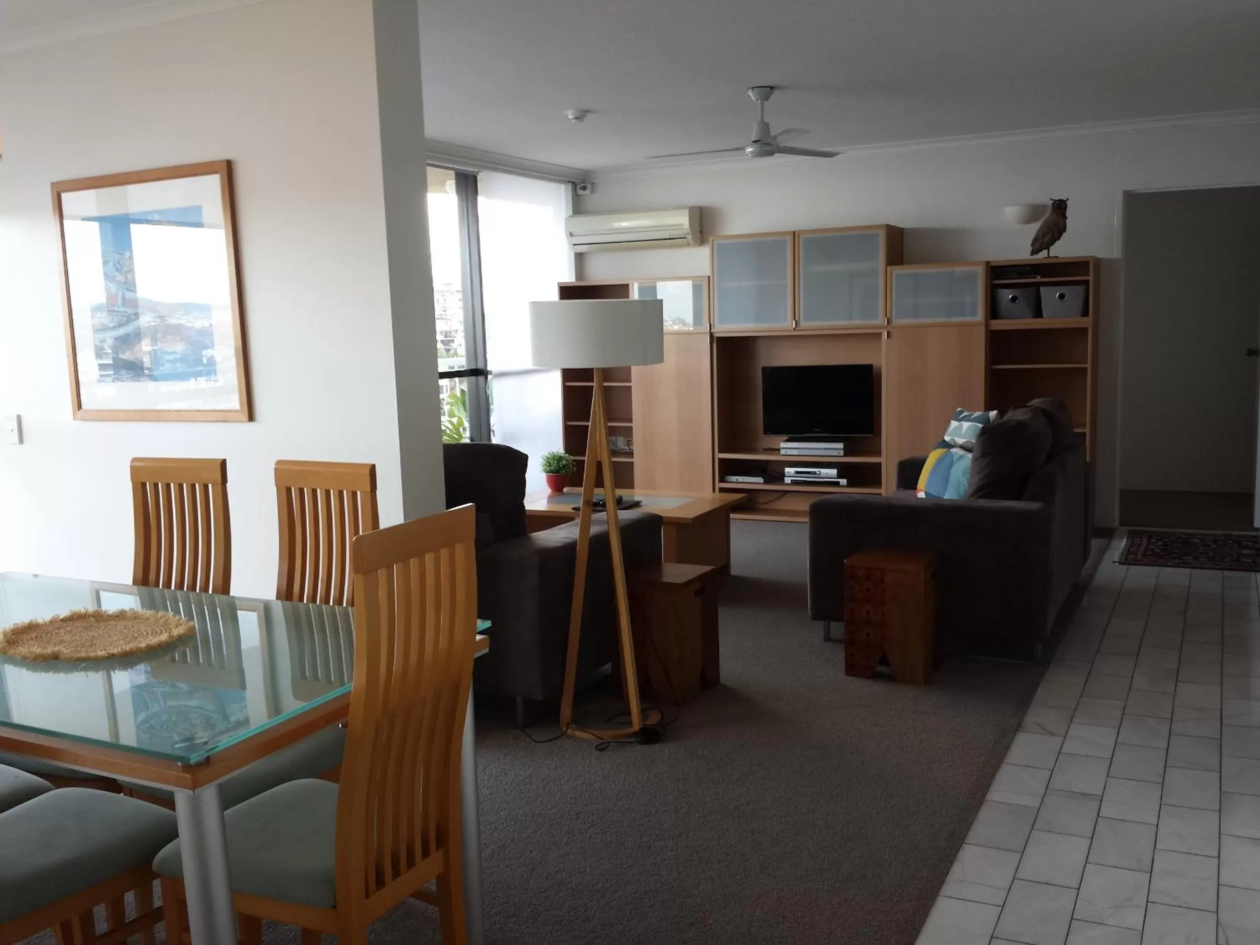Dining area in Kirribilli Apartments