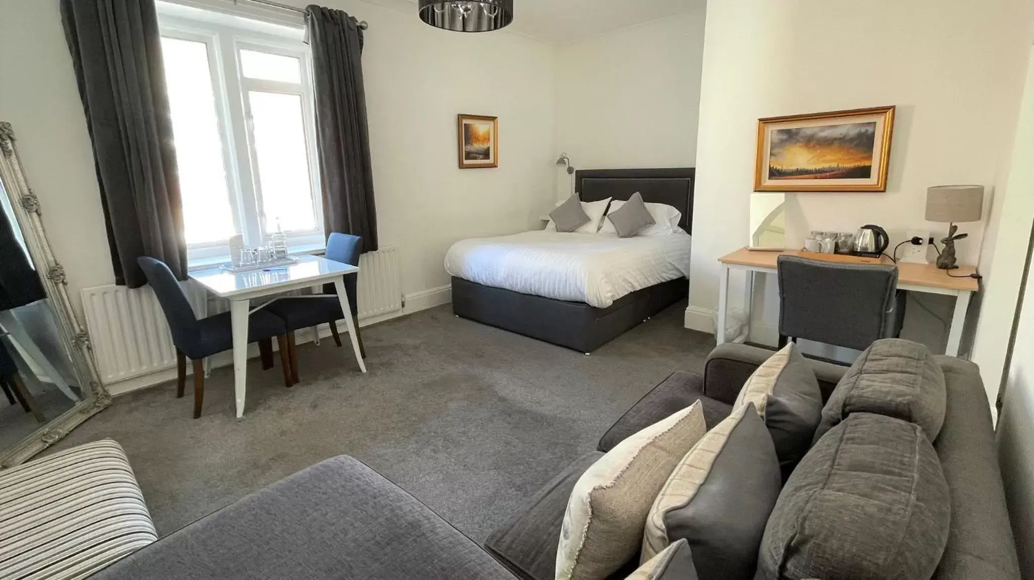 Superior King Room in The Unicorn Skipton Superior King Room in The Unicorn Skipton