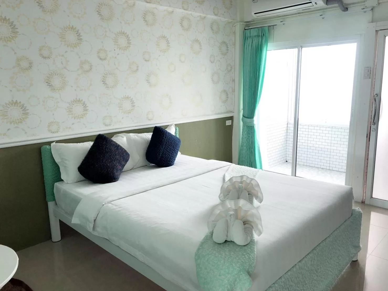 Bed in Westgate Residence Hotel