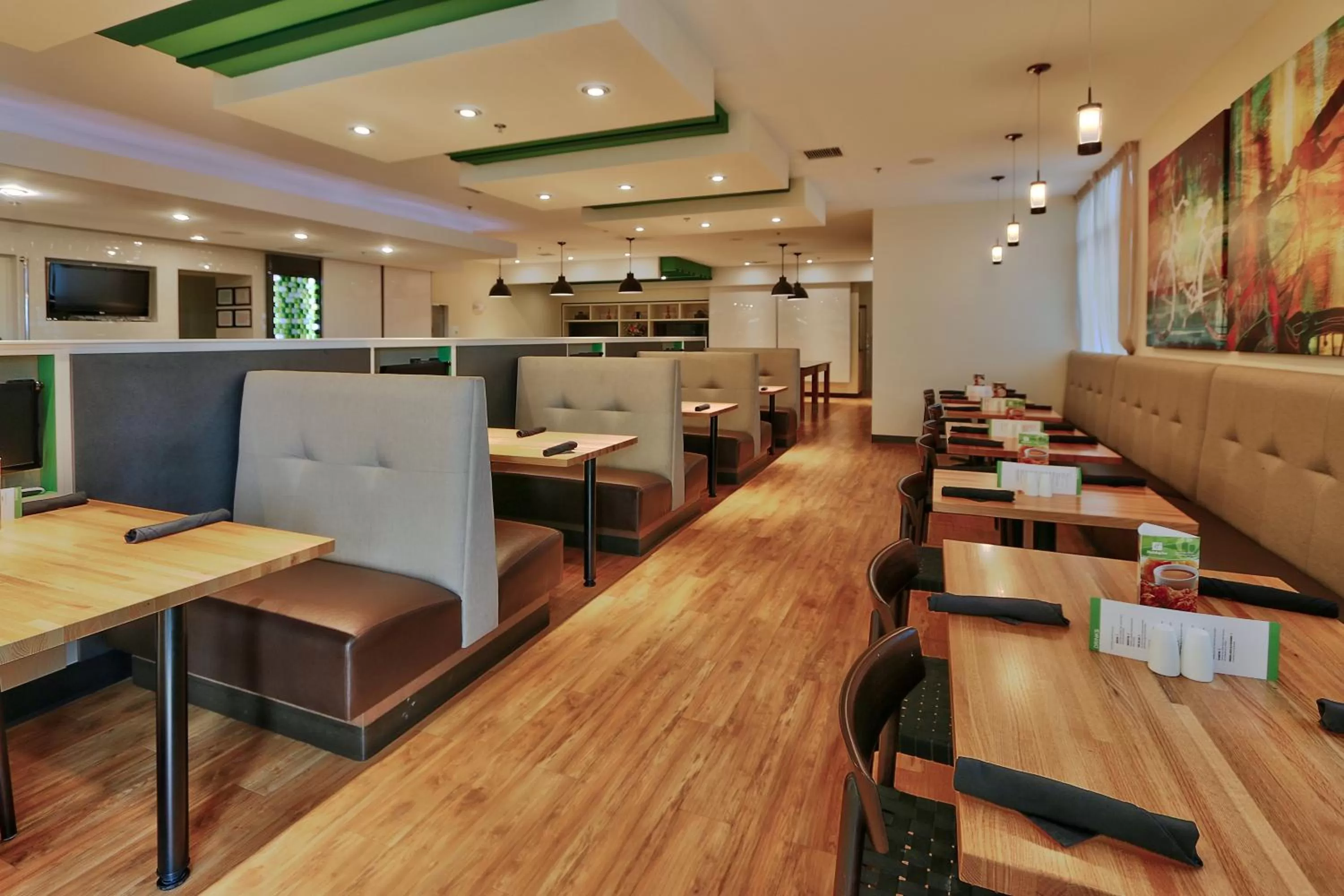 Restaurant/places to eat in Holiday Inn Roswell by IHG