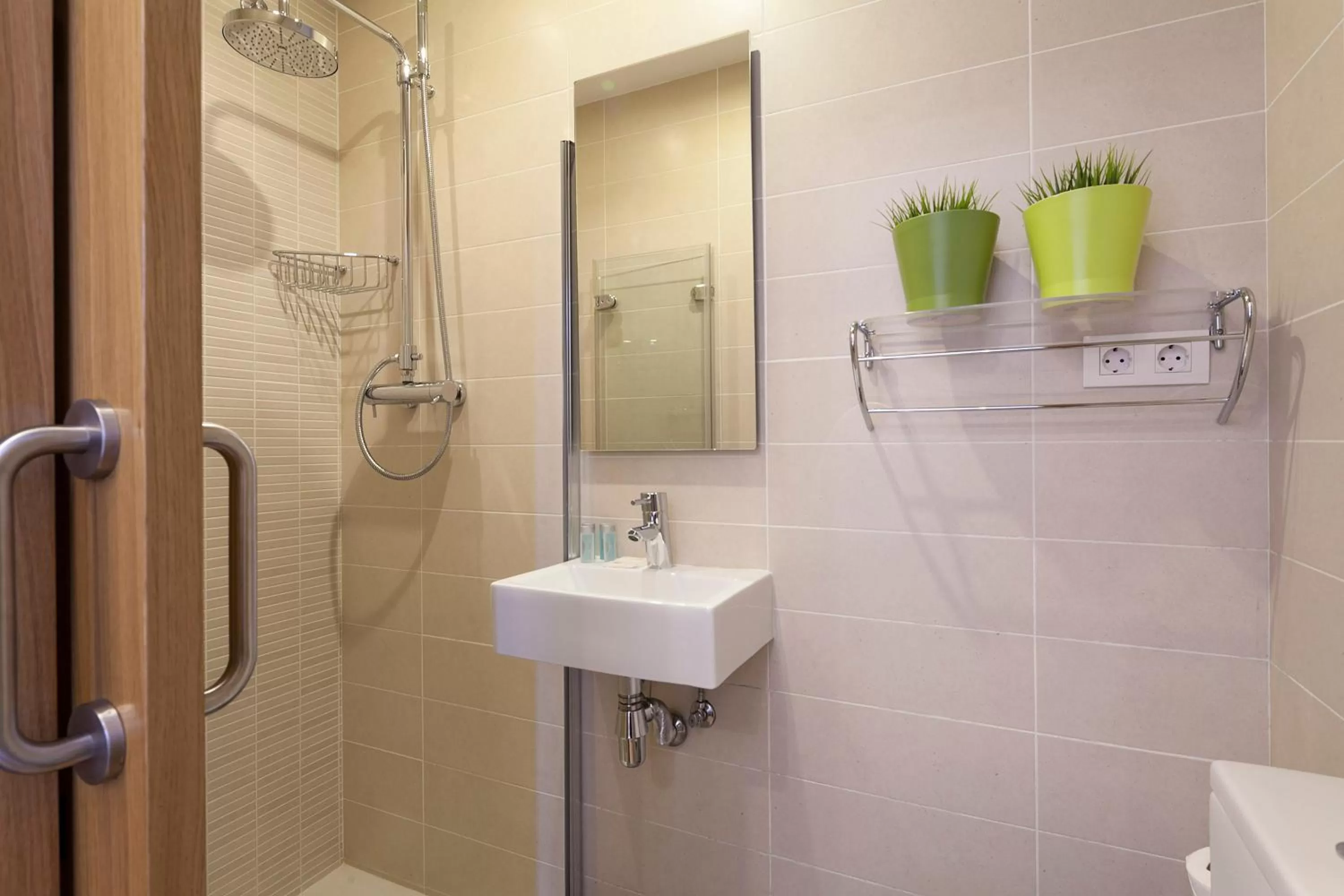 Bathroom in Hotel Acta Laumon