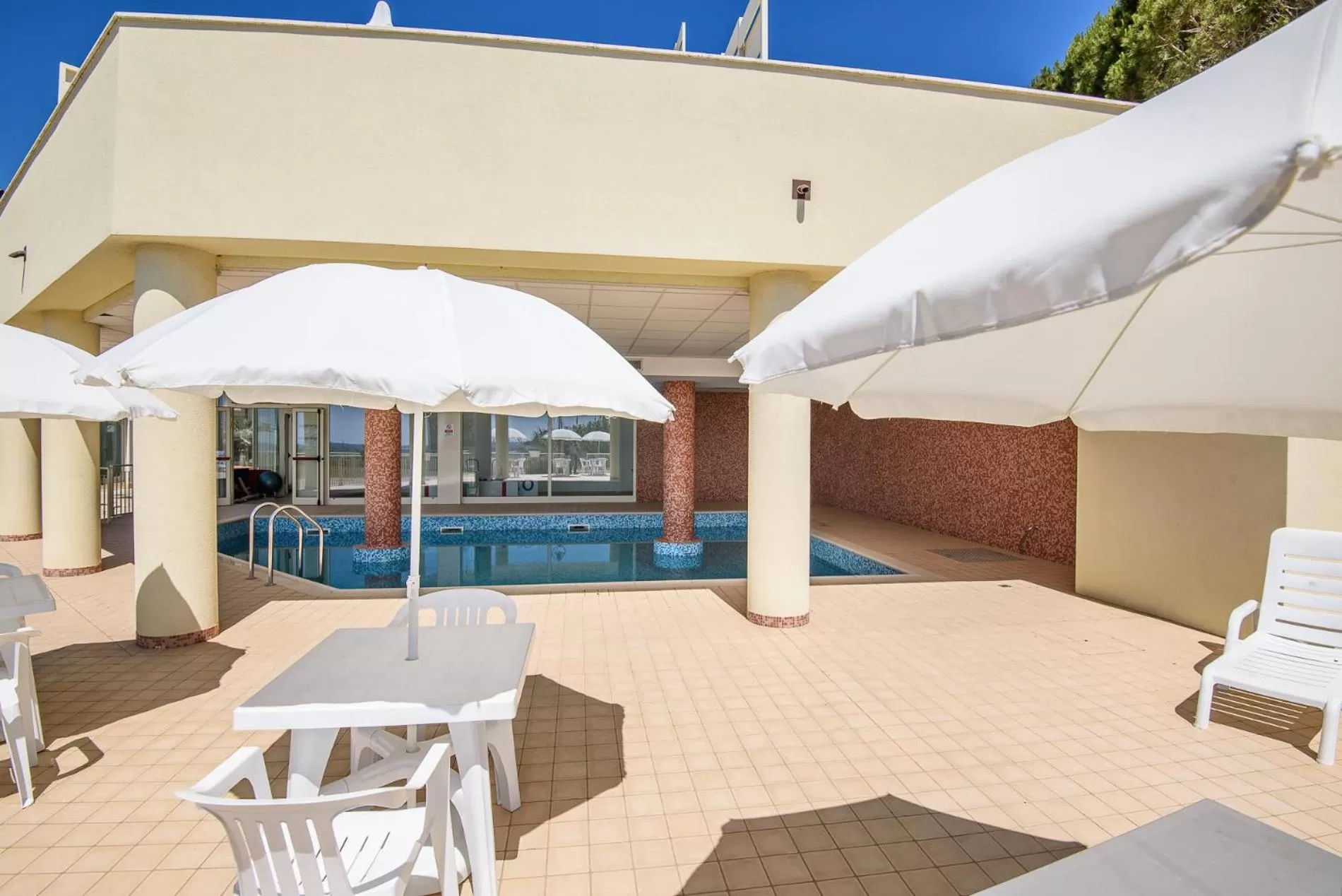 Swimming Pool in Residence Marina Salivoli