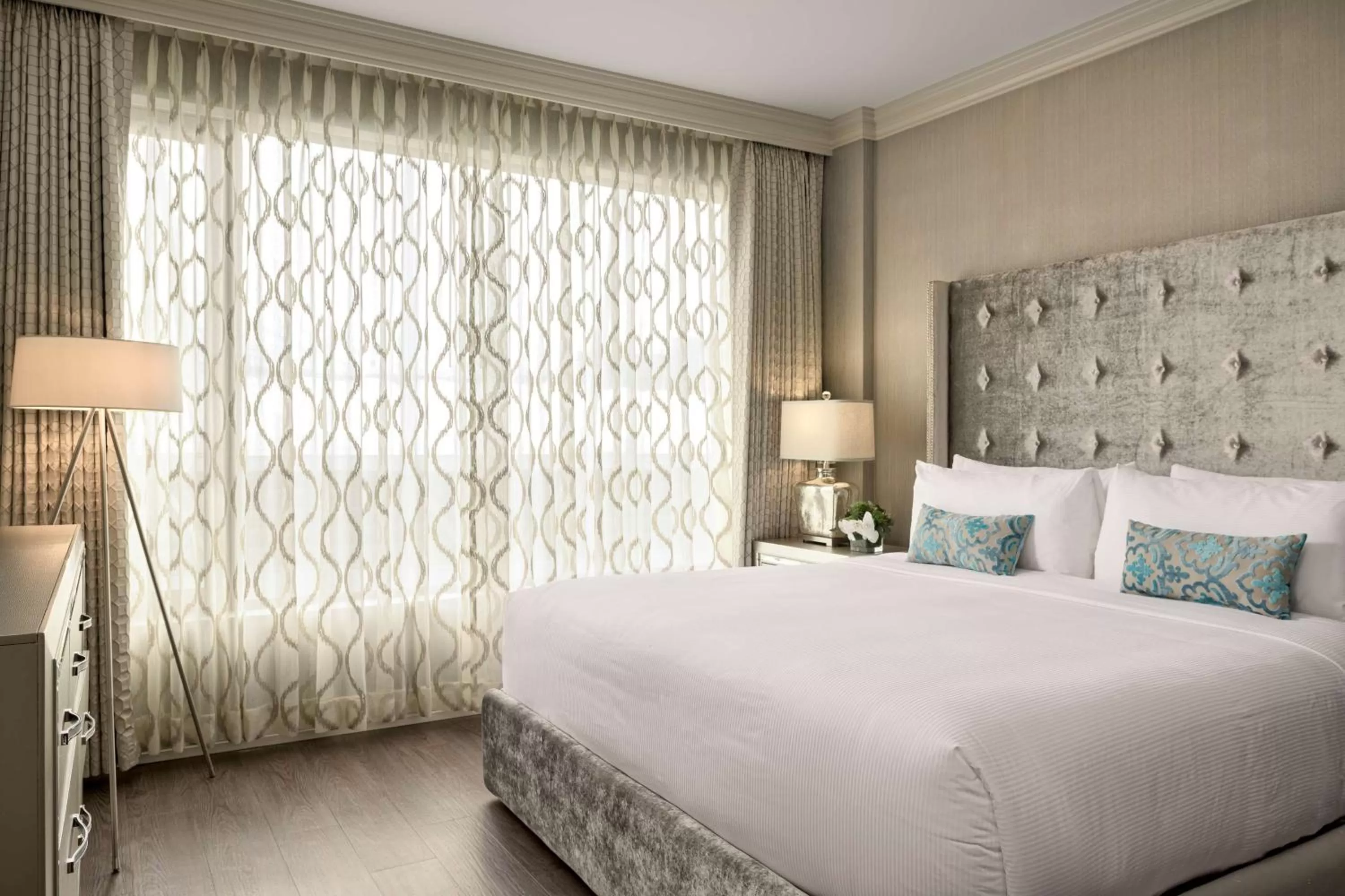 Bedroom, Bed in Georgian Court Hotel, WorldHotels Elite