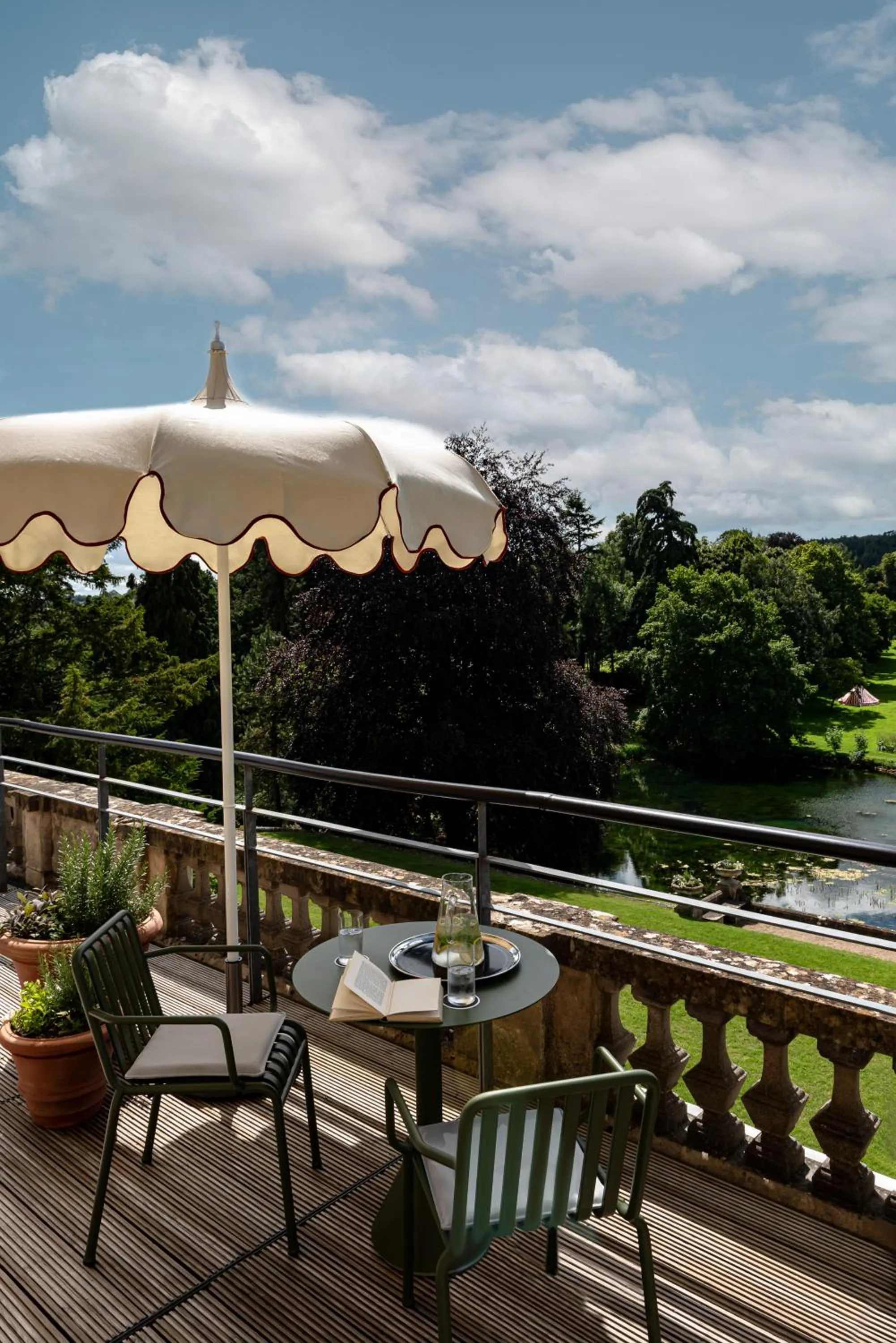 Balcony/Terrace in Cowley Manor Experimental