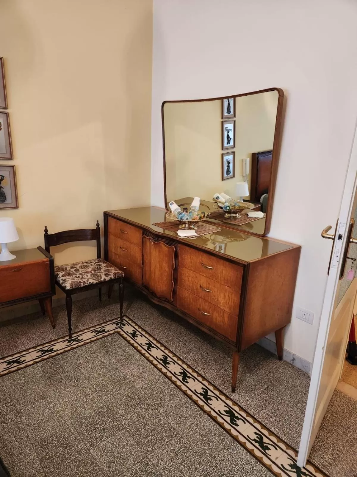 TV/Entertainment Center in La grande casa di Puglia