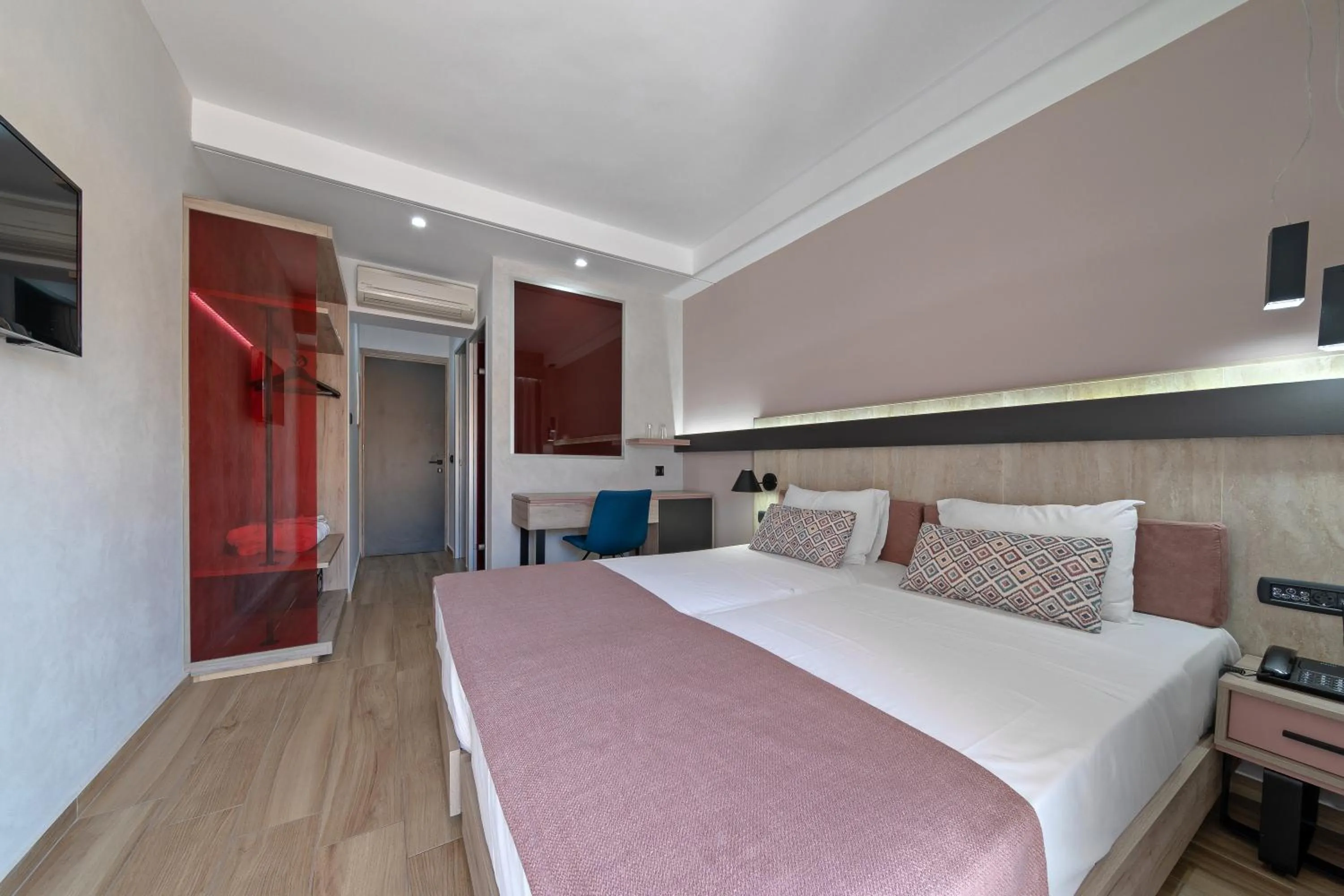 Bedroom, Bed in Jo An Palace