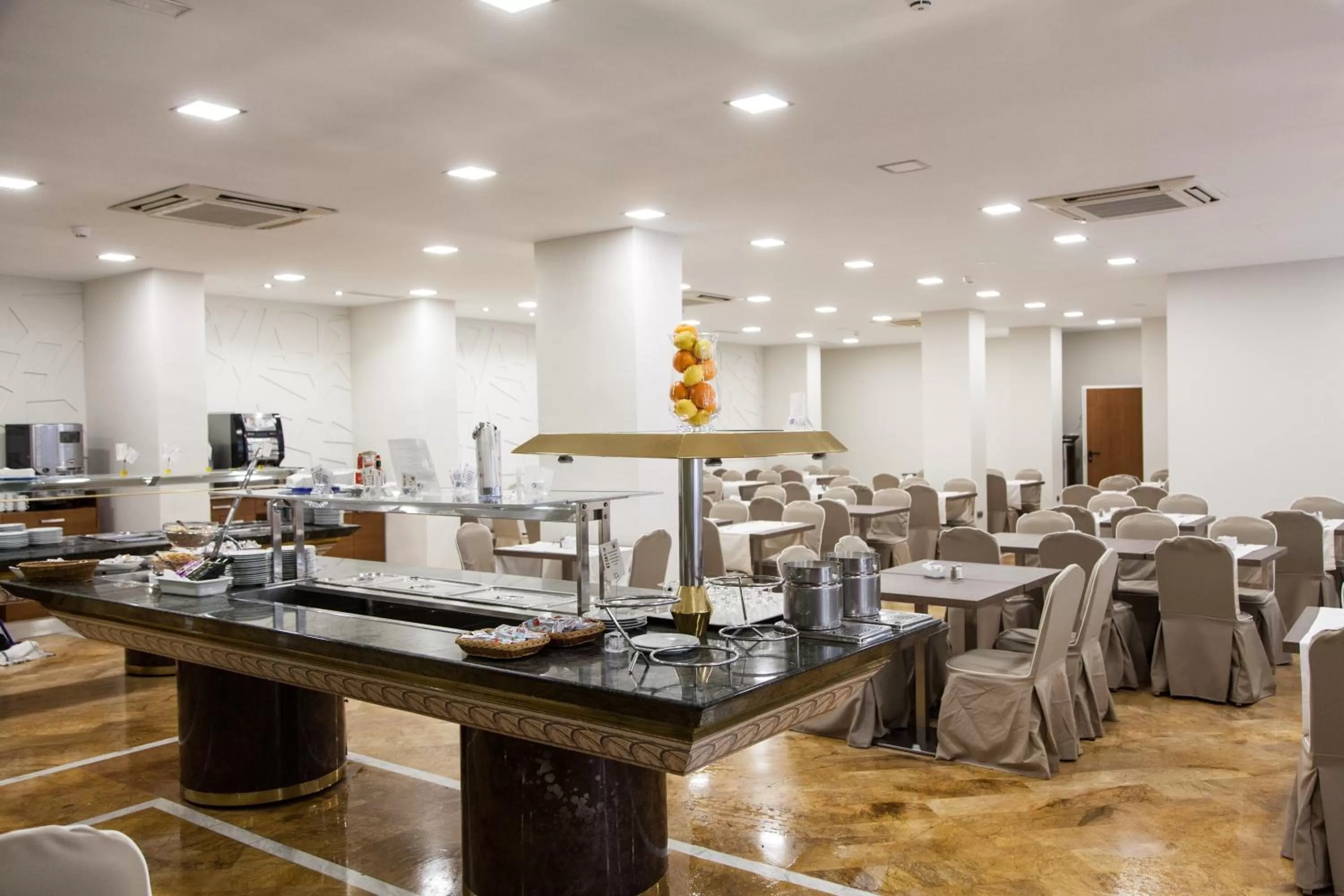 Restaurant/places to eat in Porcel Sabica