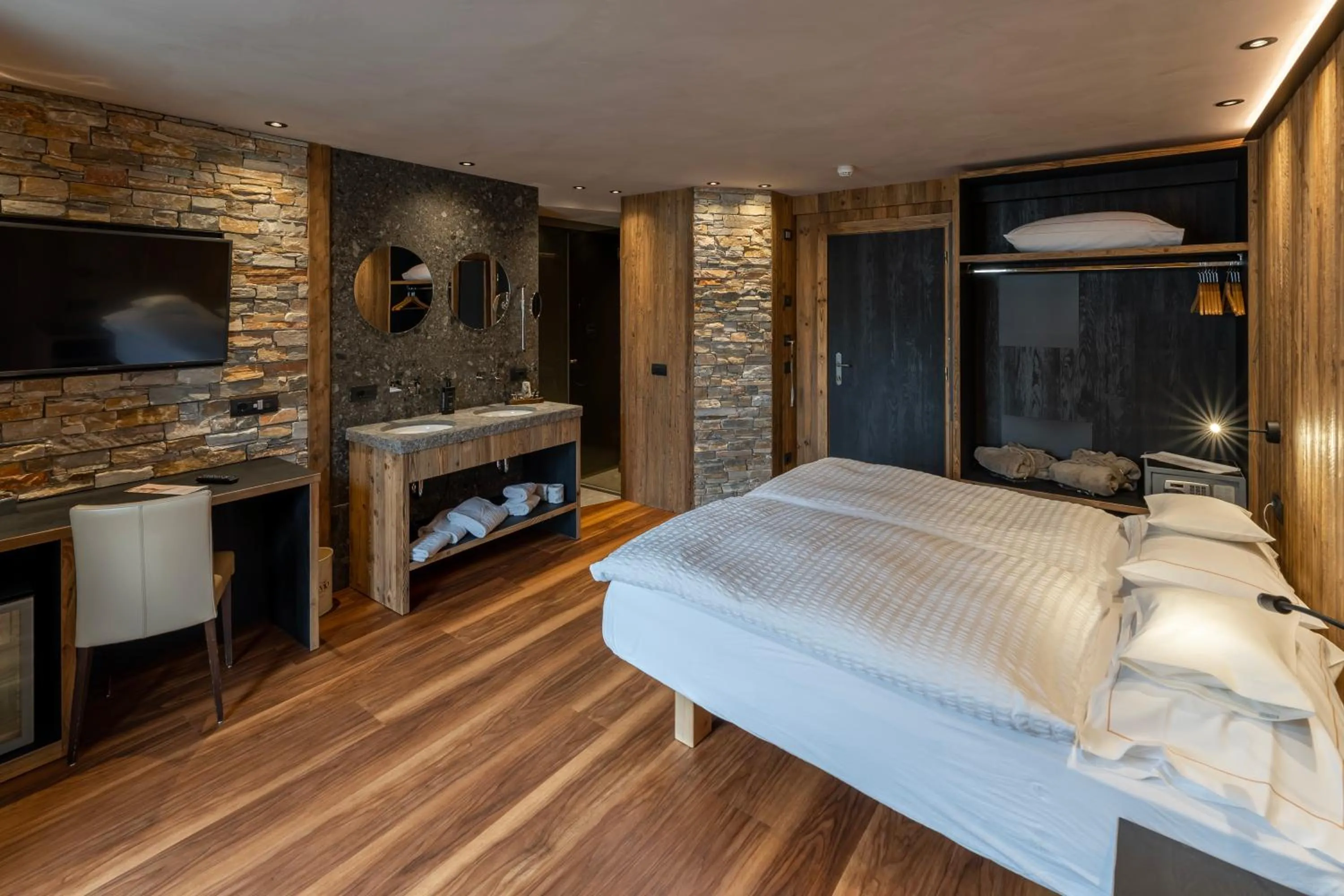 Bed in Bivio Hotel Plaza