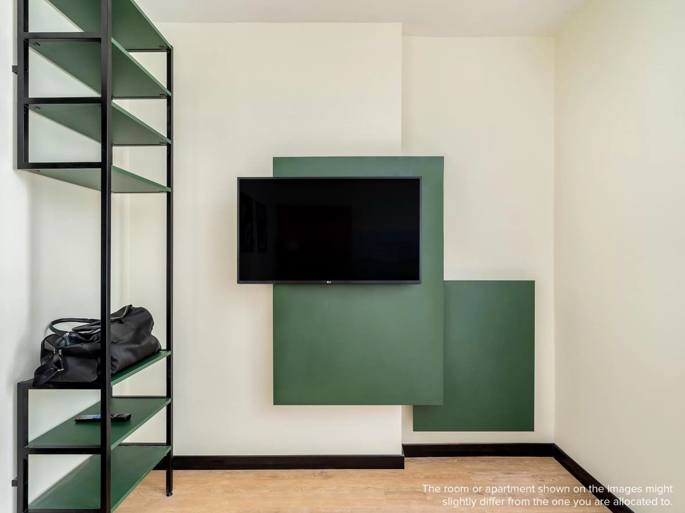 TV and multimedia in Numa Berlin Kater