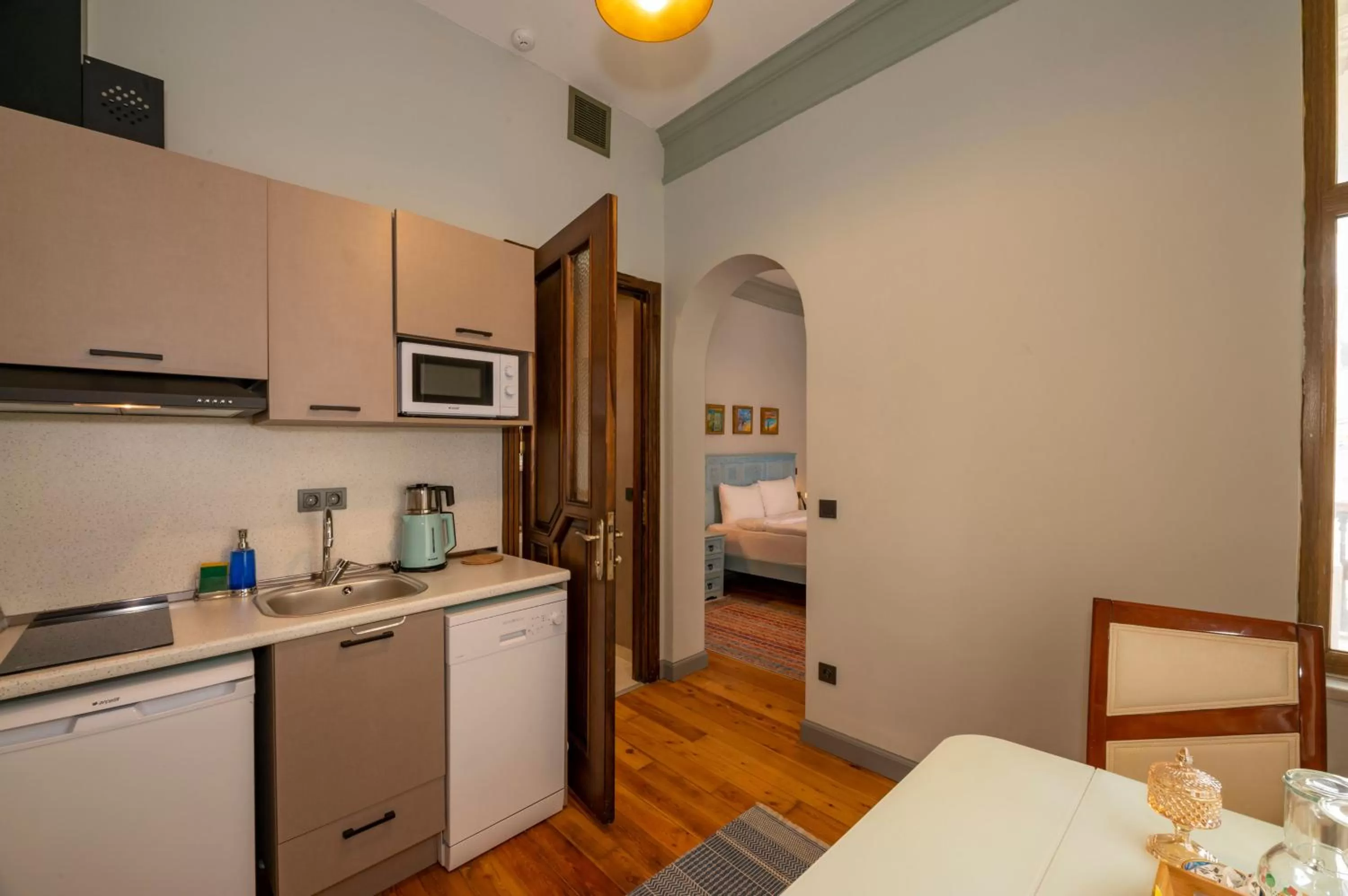 Kitchen or kitchenette in O'Pera Okanlı Suites