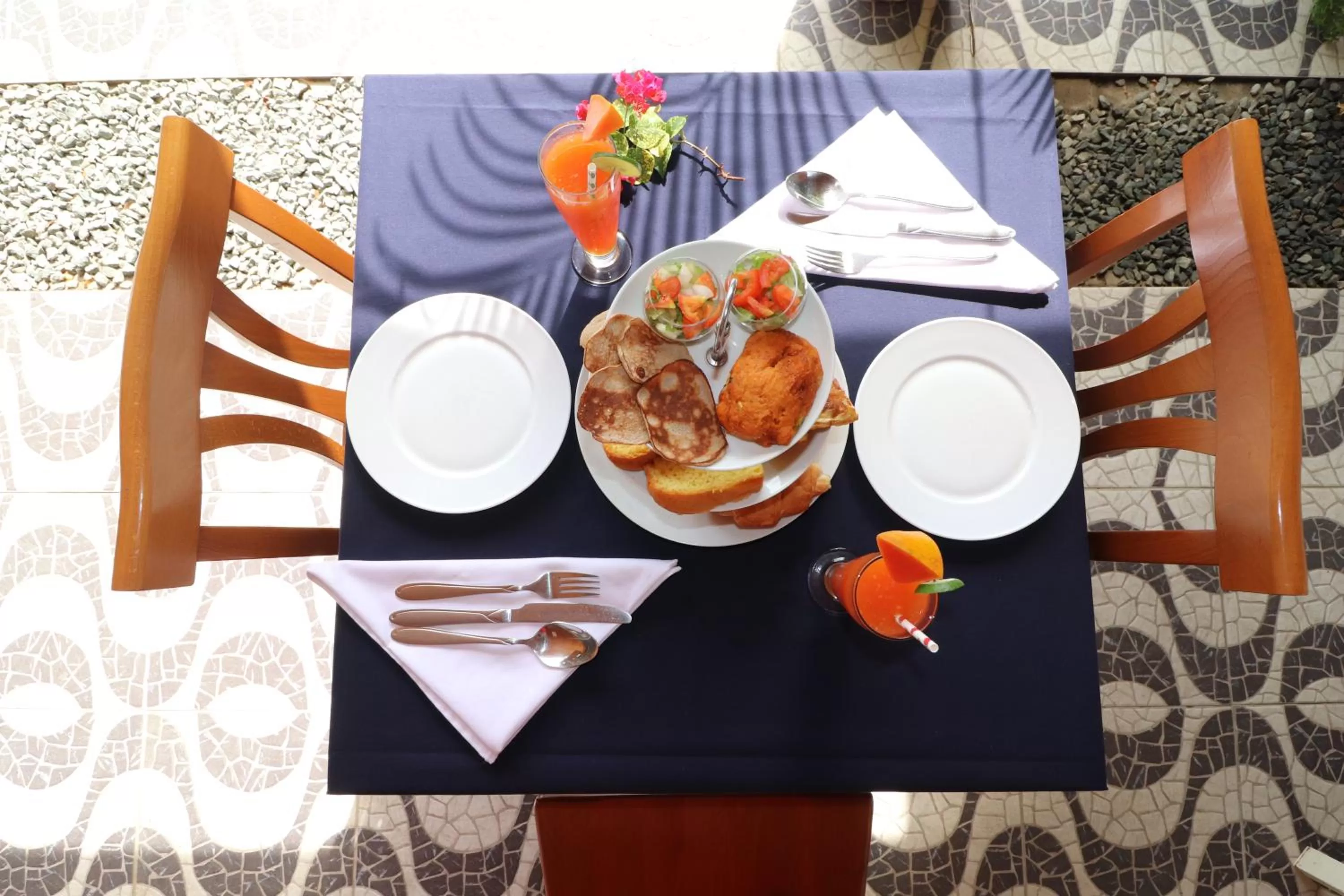 Restaurant/places to eat in Holland Lodge Paramaribo