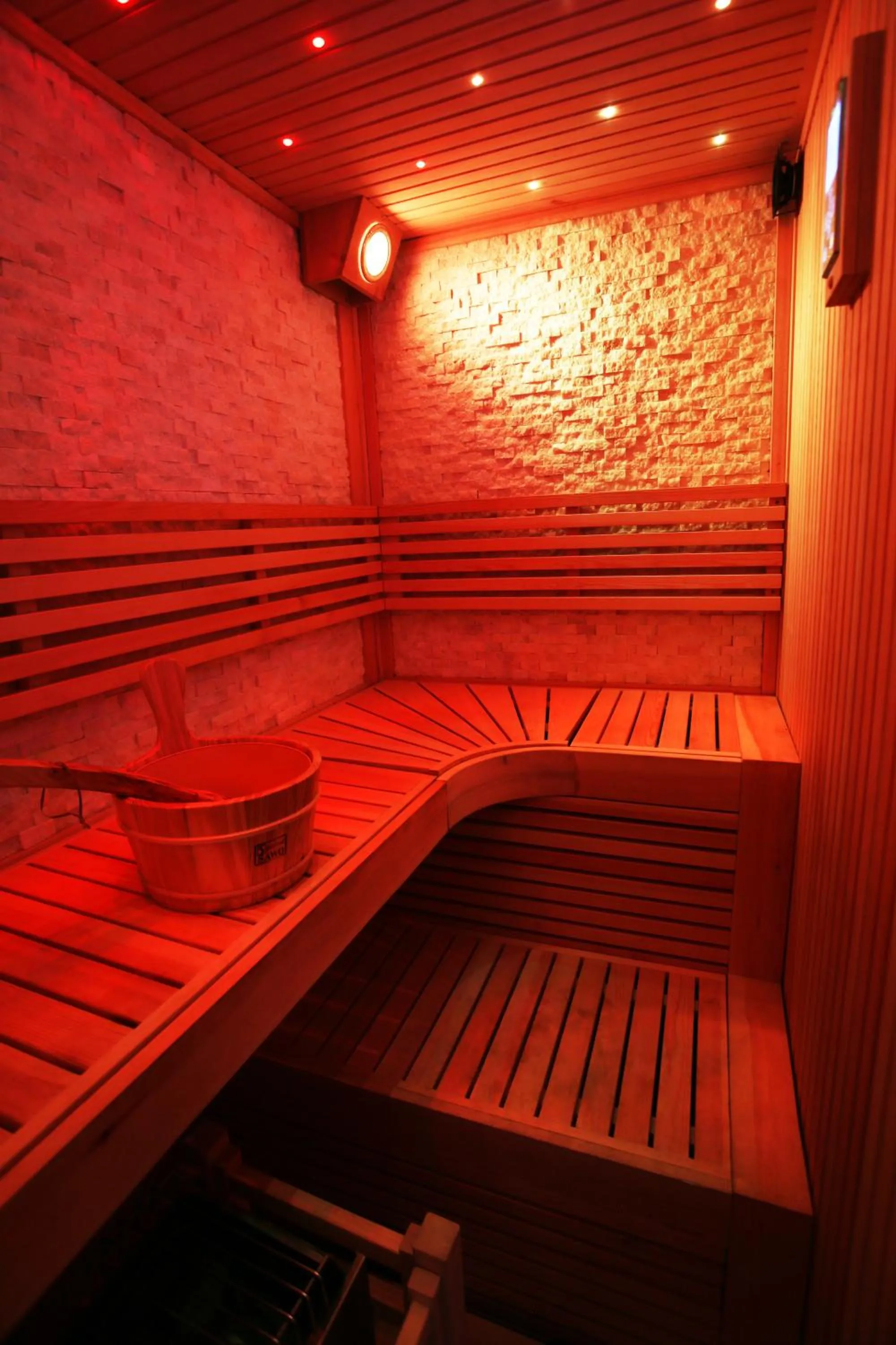 Sauna in Randholee Resort & Spa