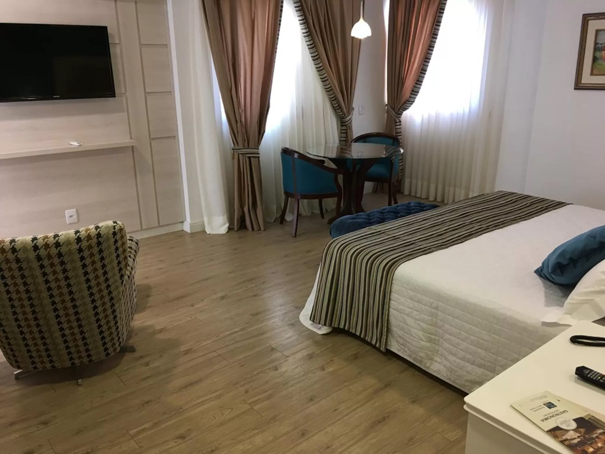 Bed in Farina Park Hotel