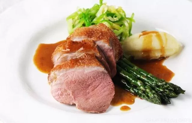 Food and drinks in The Royal Arms Bed & Breakfast