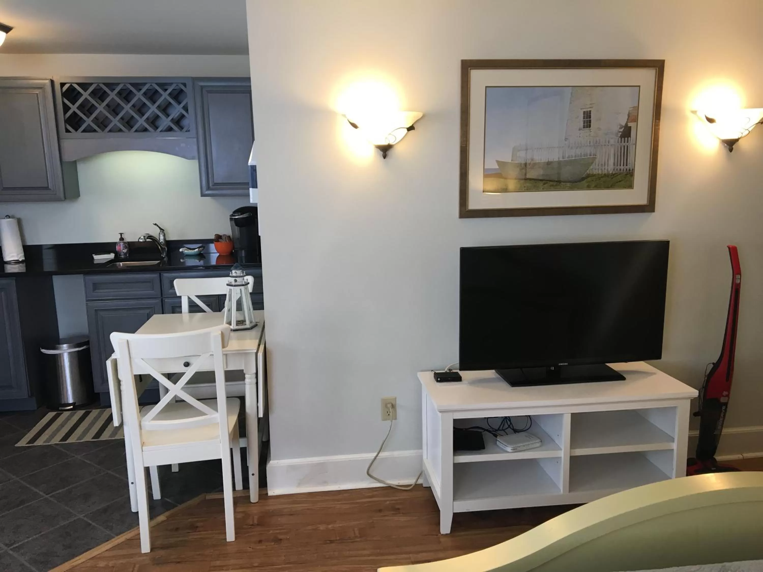 Photo of the whole room, TV/Entertainment Center in Sheepscot Harbour Village Resort