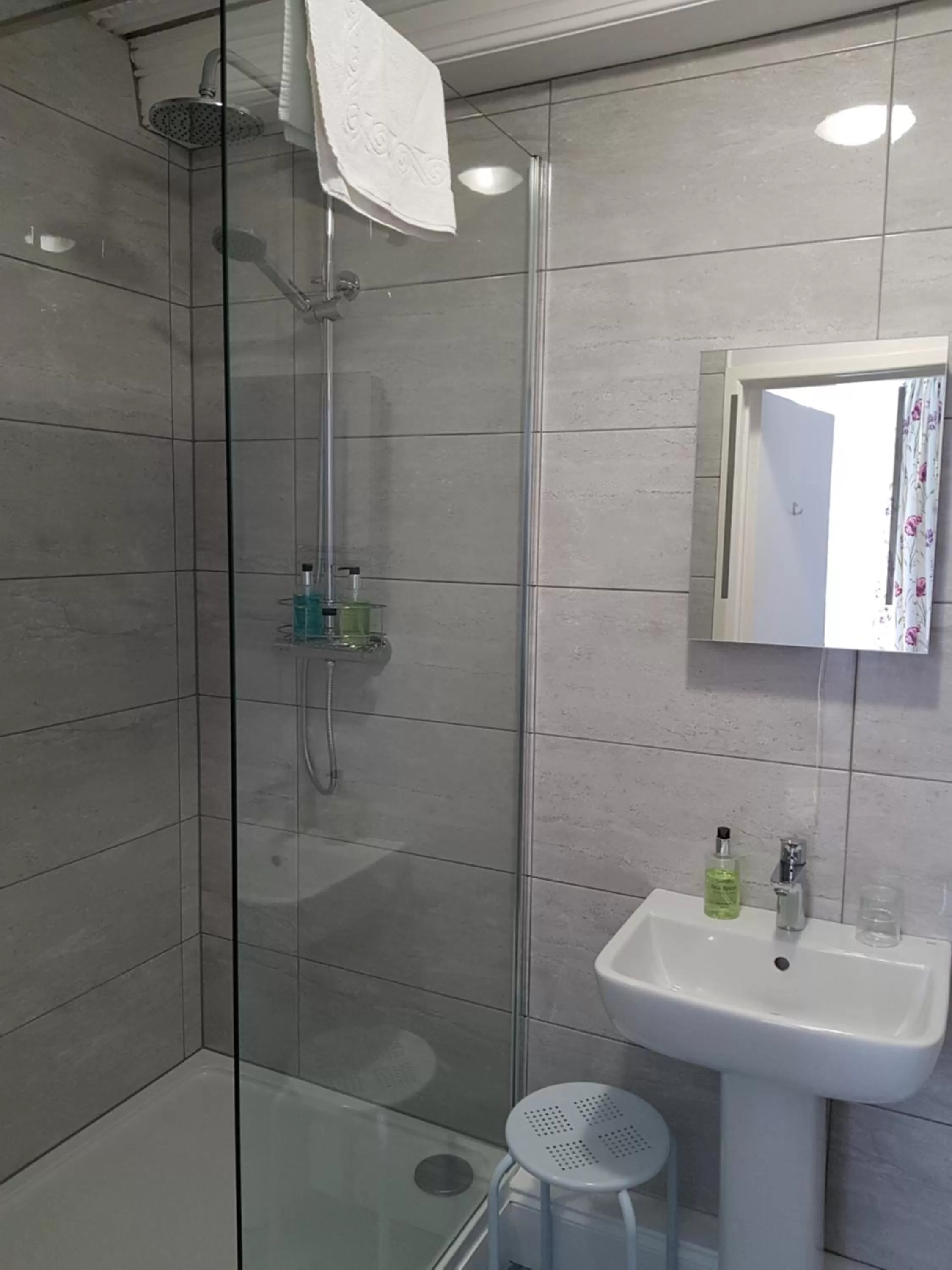 Bathroom in Alexandra Hotel