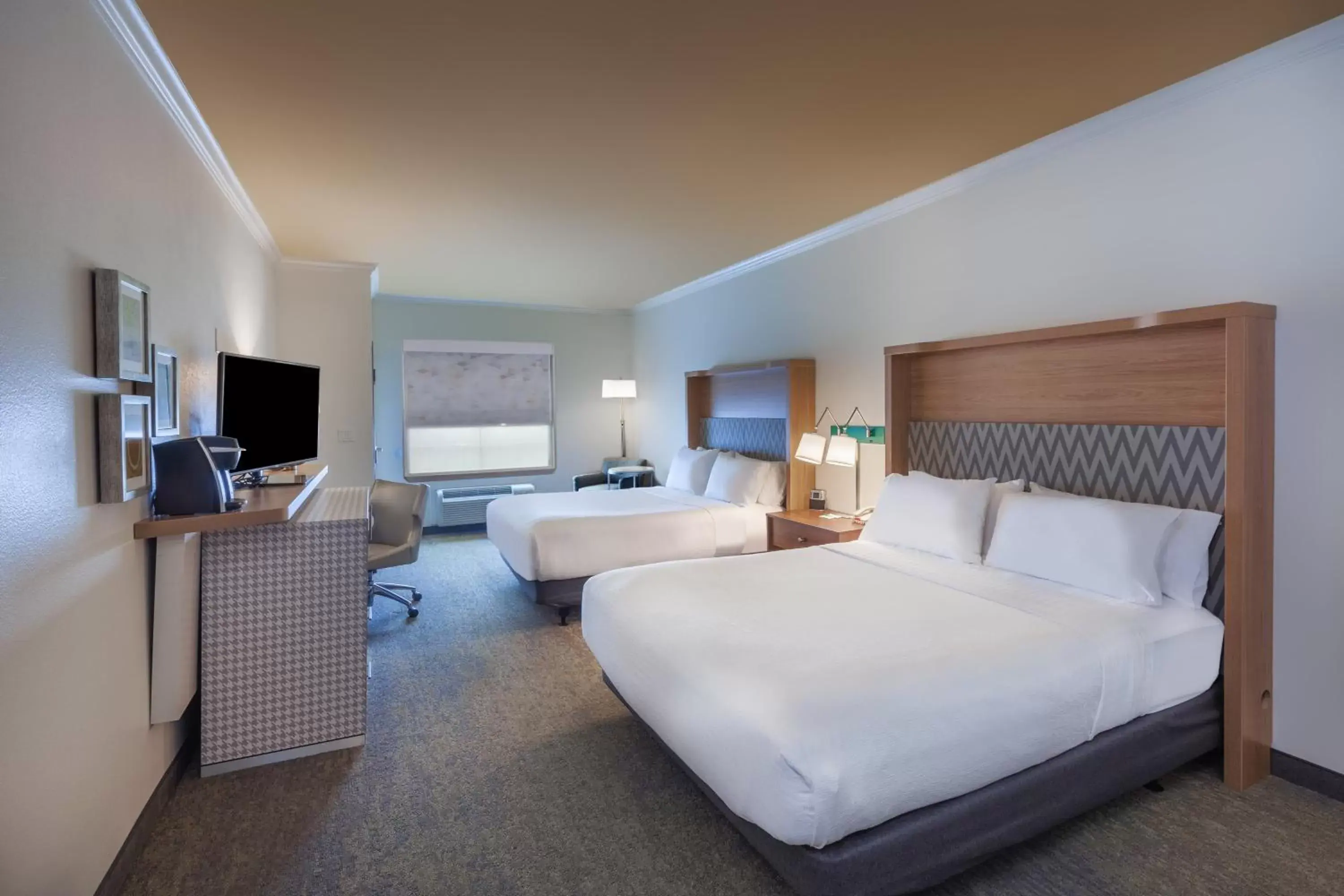 Deluxe Room with Two Beds and Hearing Accessible in Holiday Inn & Suites McKinney - N Allen, an IHG Hotel Deluxe Room with Two Beds and Hearing Accessible in Holiday Inn & Suites McKinney - N Allen, an IHG Hotel