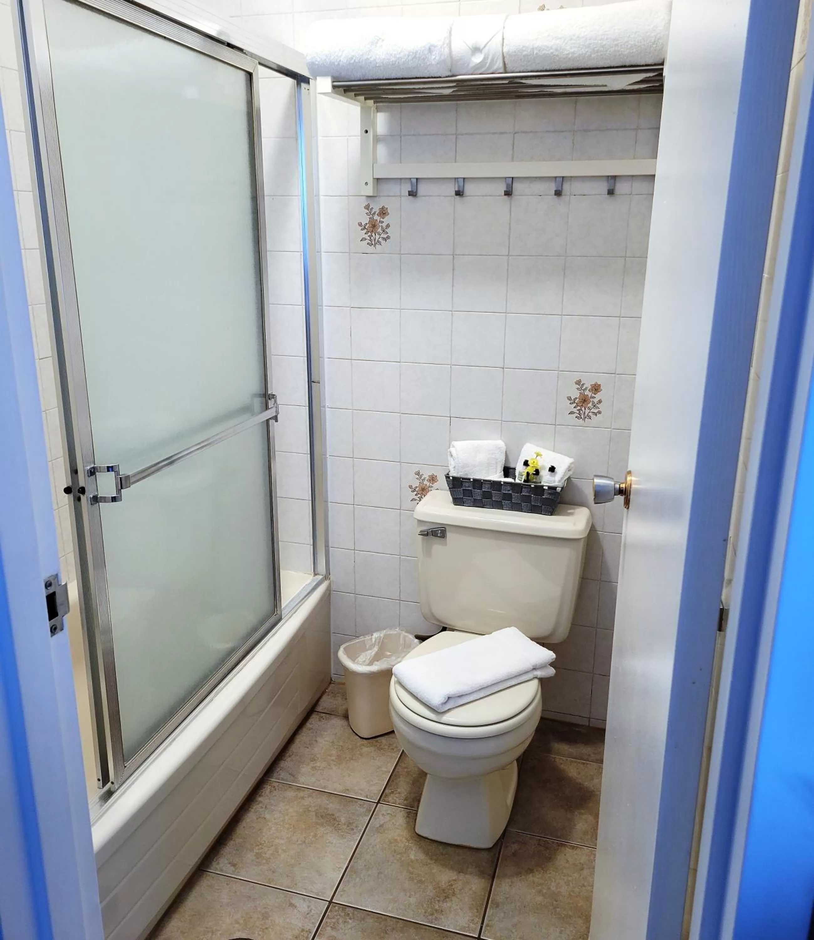 Bathroom in Royal Duke Hotel