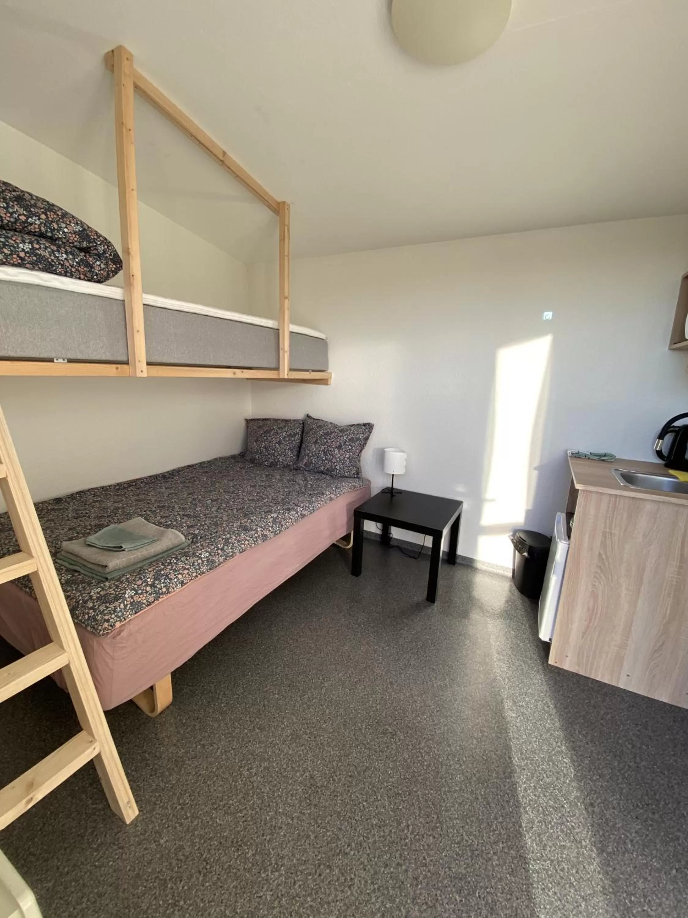 Bed, Bunk Bed in Klokkehøj