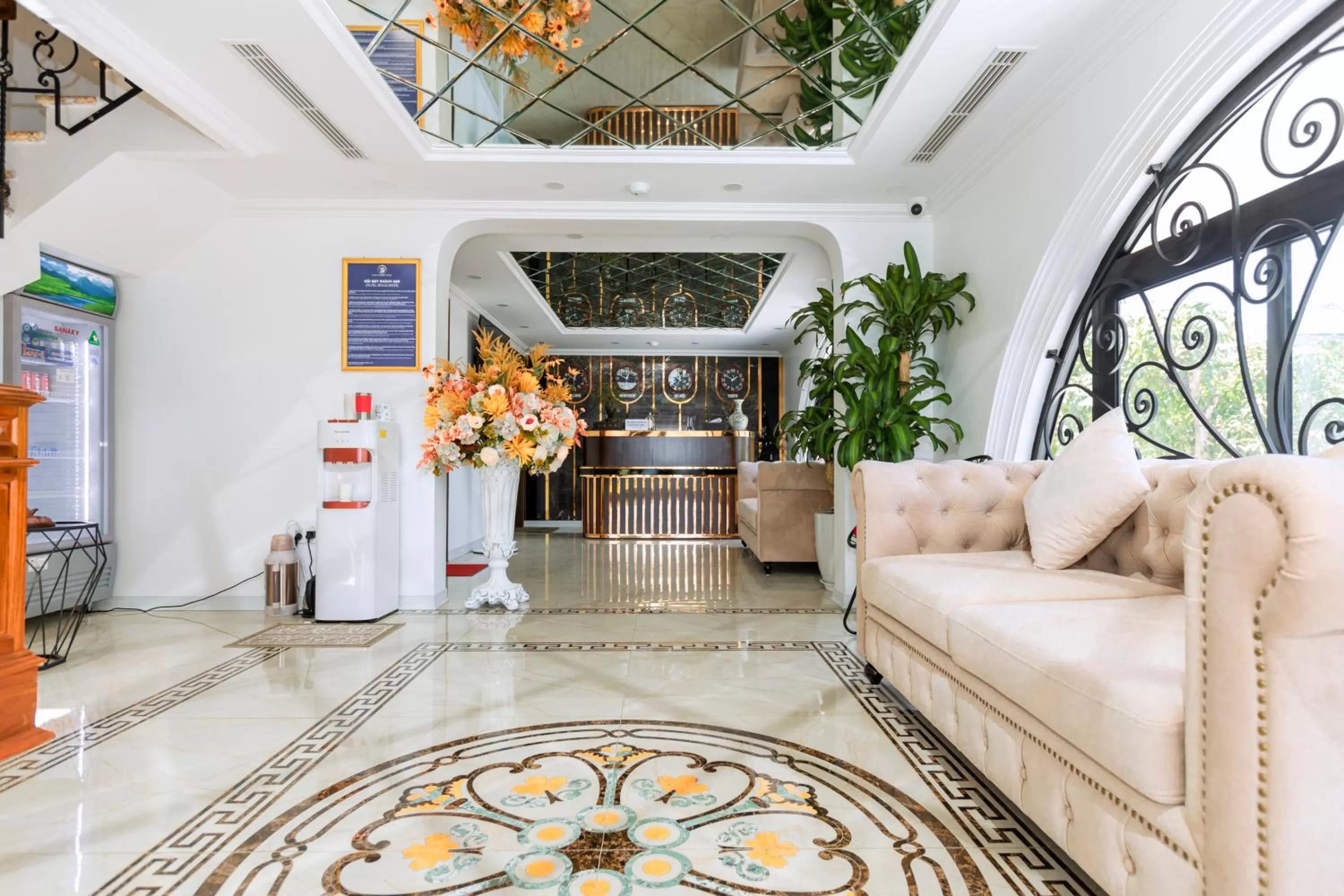 Lobby or reception in Minh Phong Hotel Ha Long