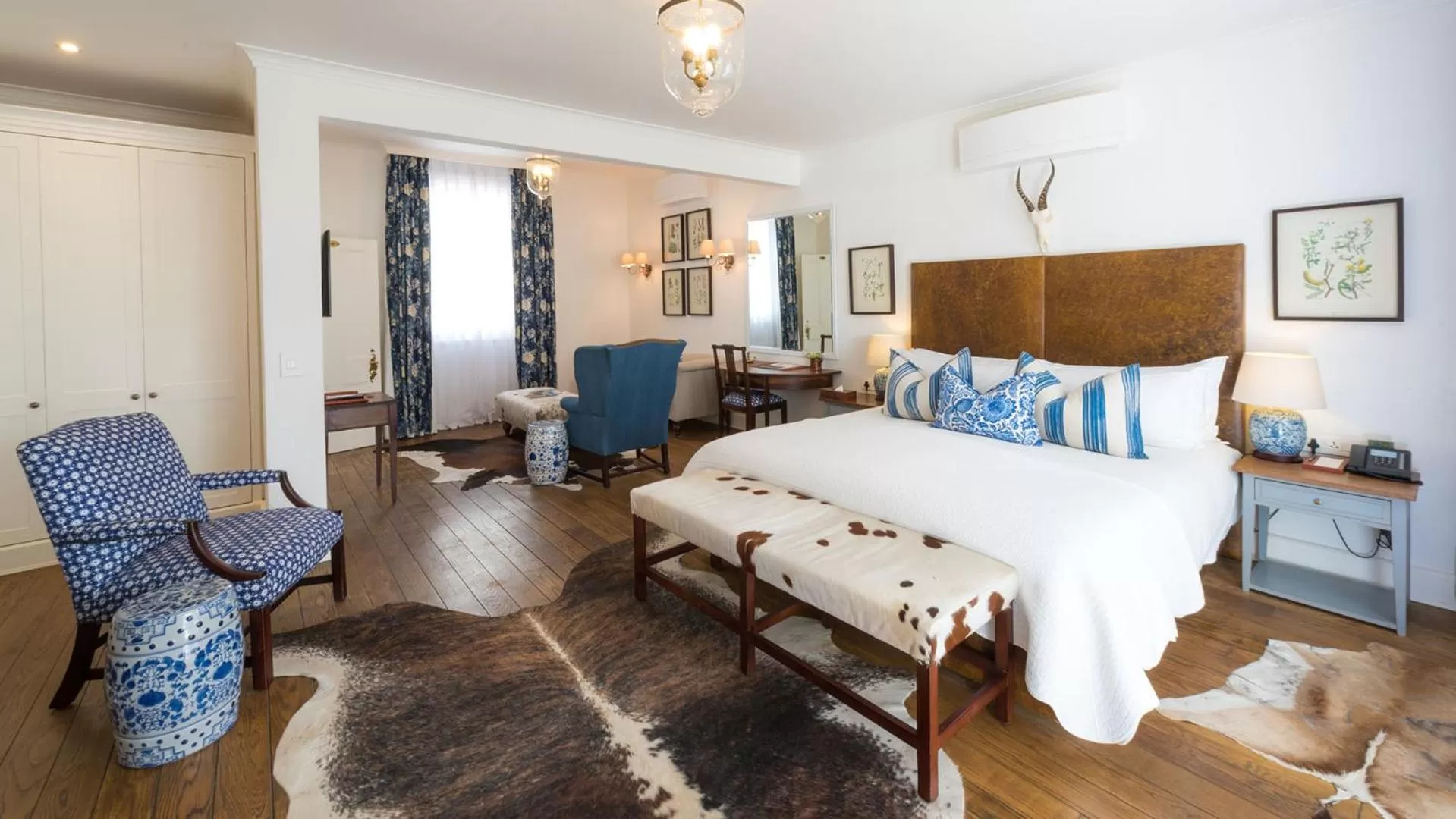 Bed in Drostdy Hotel