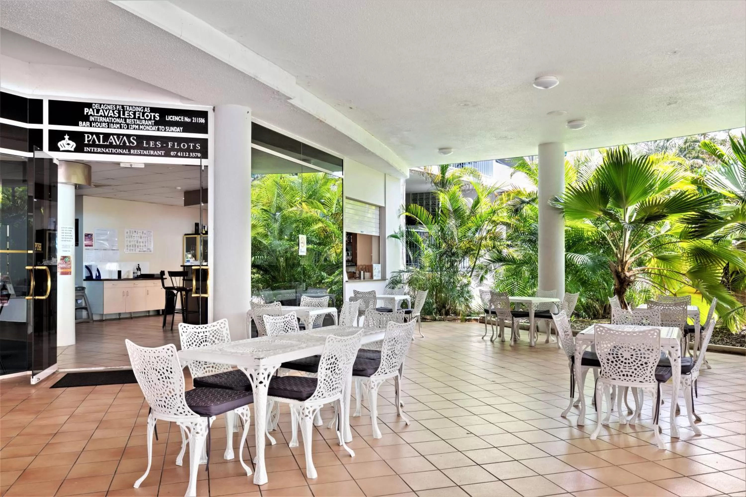 Restaurant/places to eat in Riviera Resort