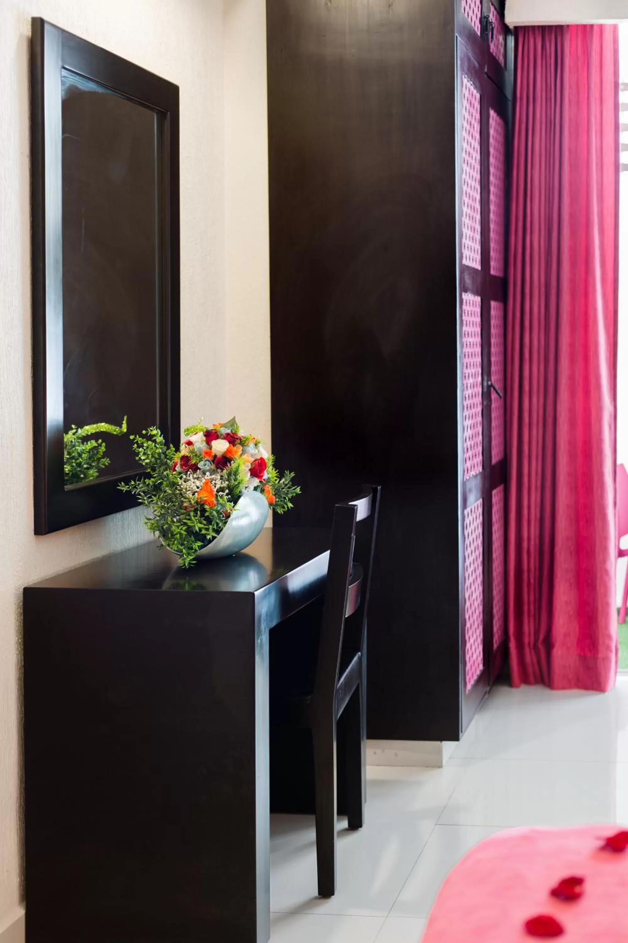 Seating area in Suites Corazon