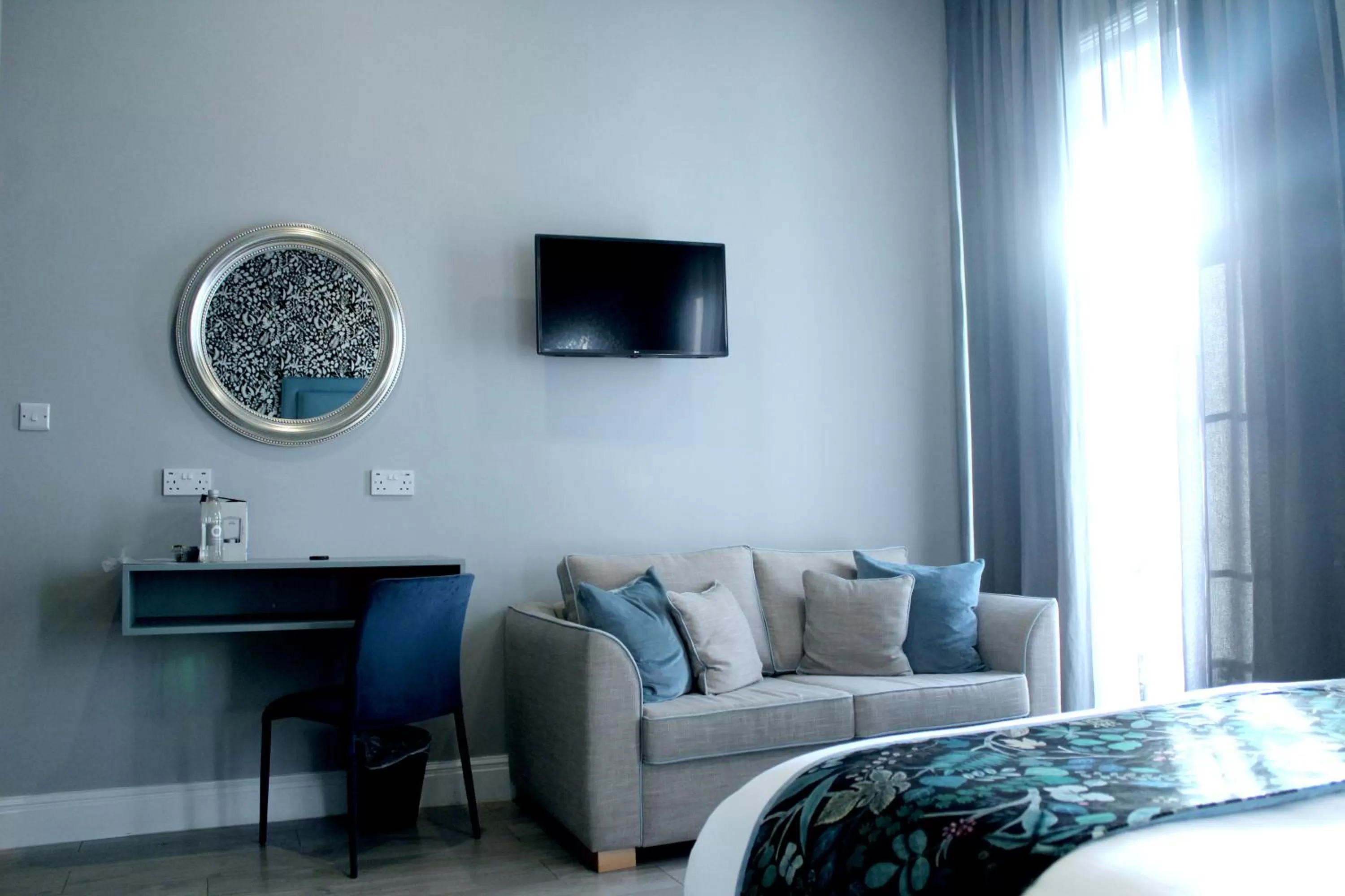 Decorative detail, Bed in 25 Paddington Hotel