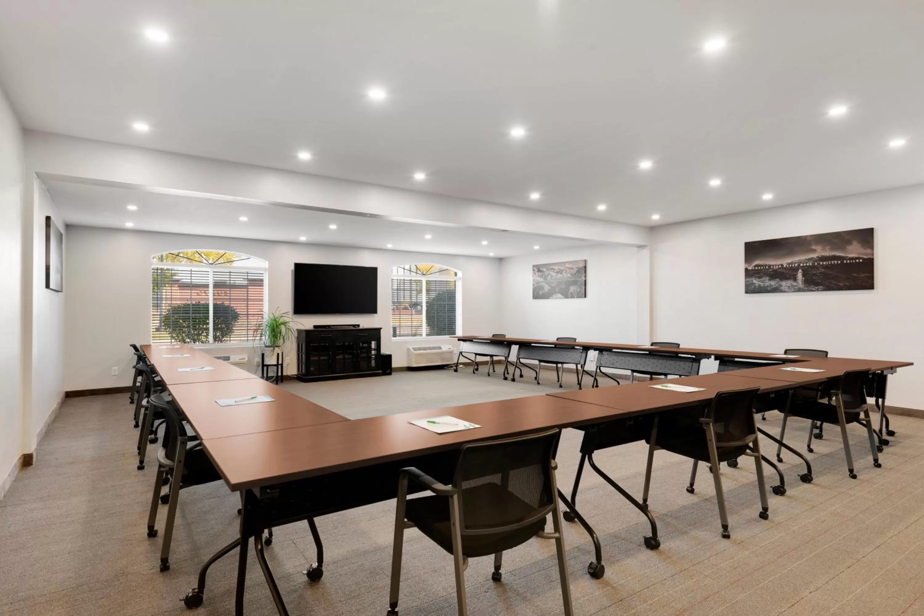 Meeting/conference room in Holiday Inn - Bloomington W MSP Airport Area by IHG