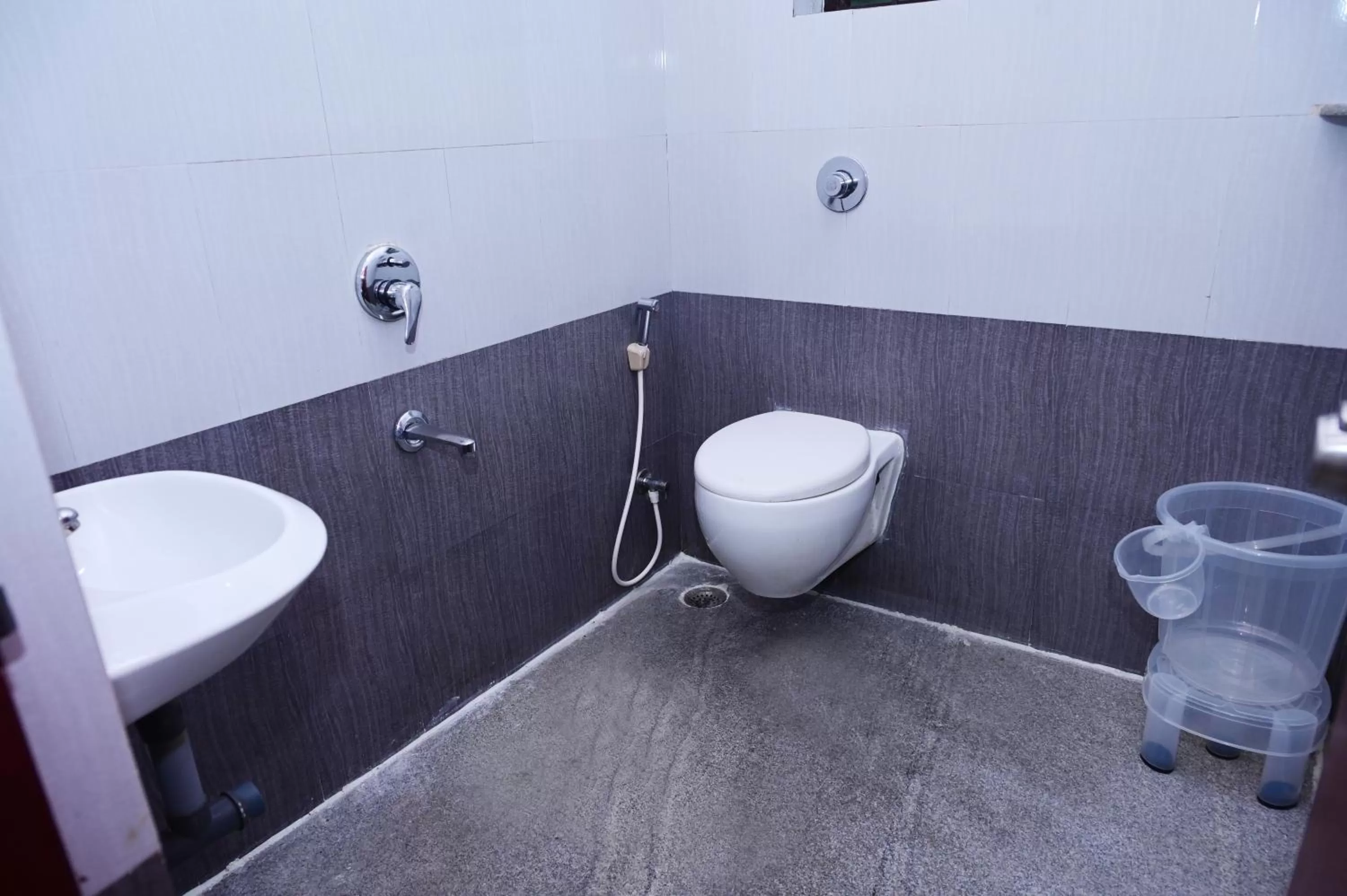 Bathroom in Hotel Stay Shine