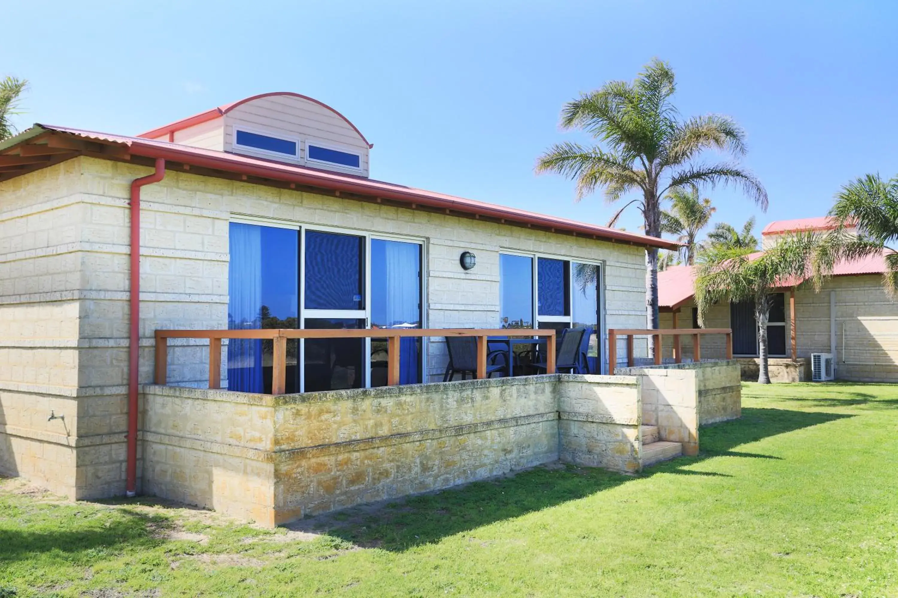 Deluxe 3 Bedroom Cabin in Discovery Parks - Bunbury Foreshore Deluxe 3 Bedroom Cabin in Discovery Parks - Bunbury Foreshore